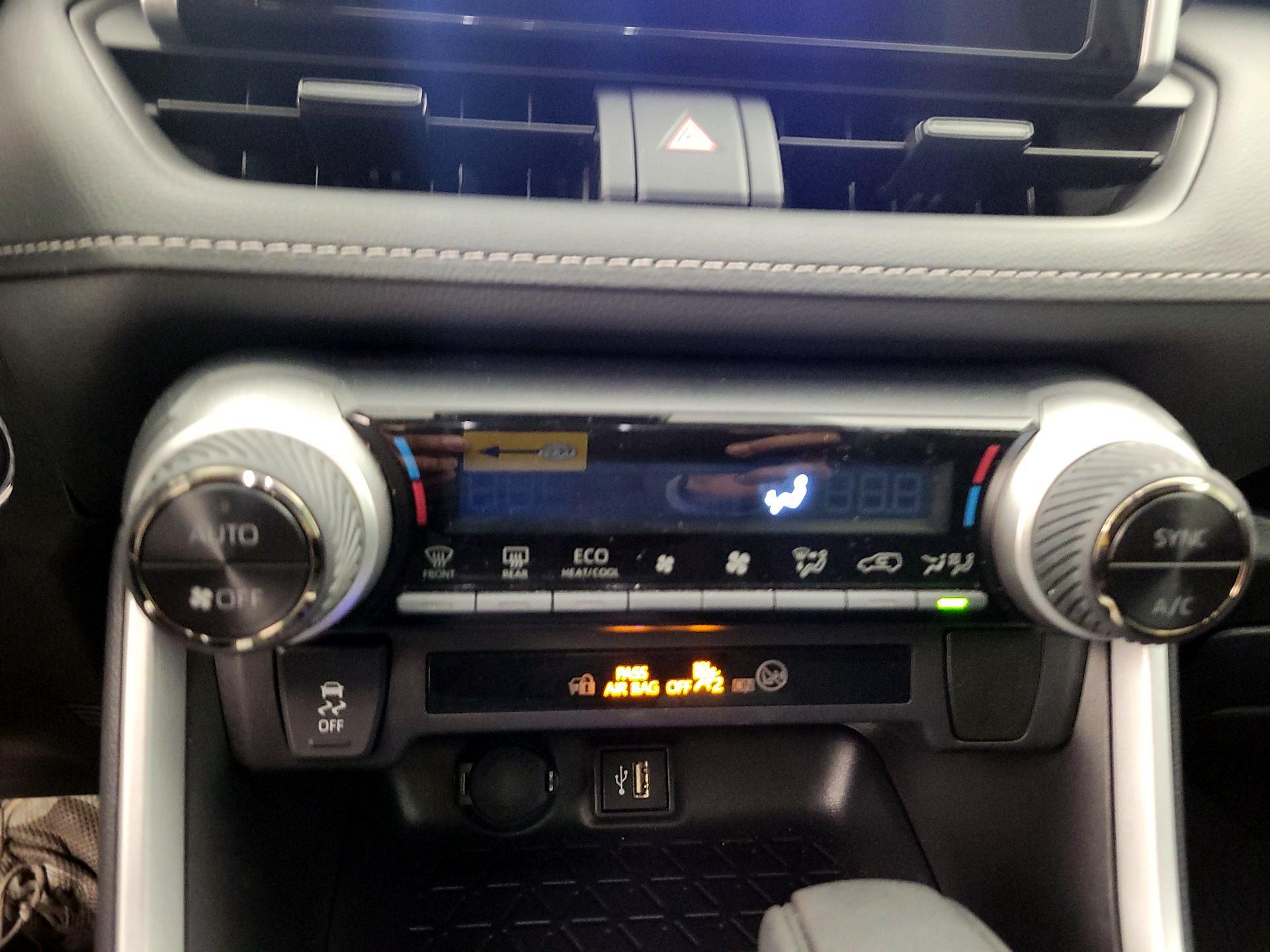 Thumbnail: 2025 Toyota RAV4 - 16