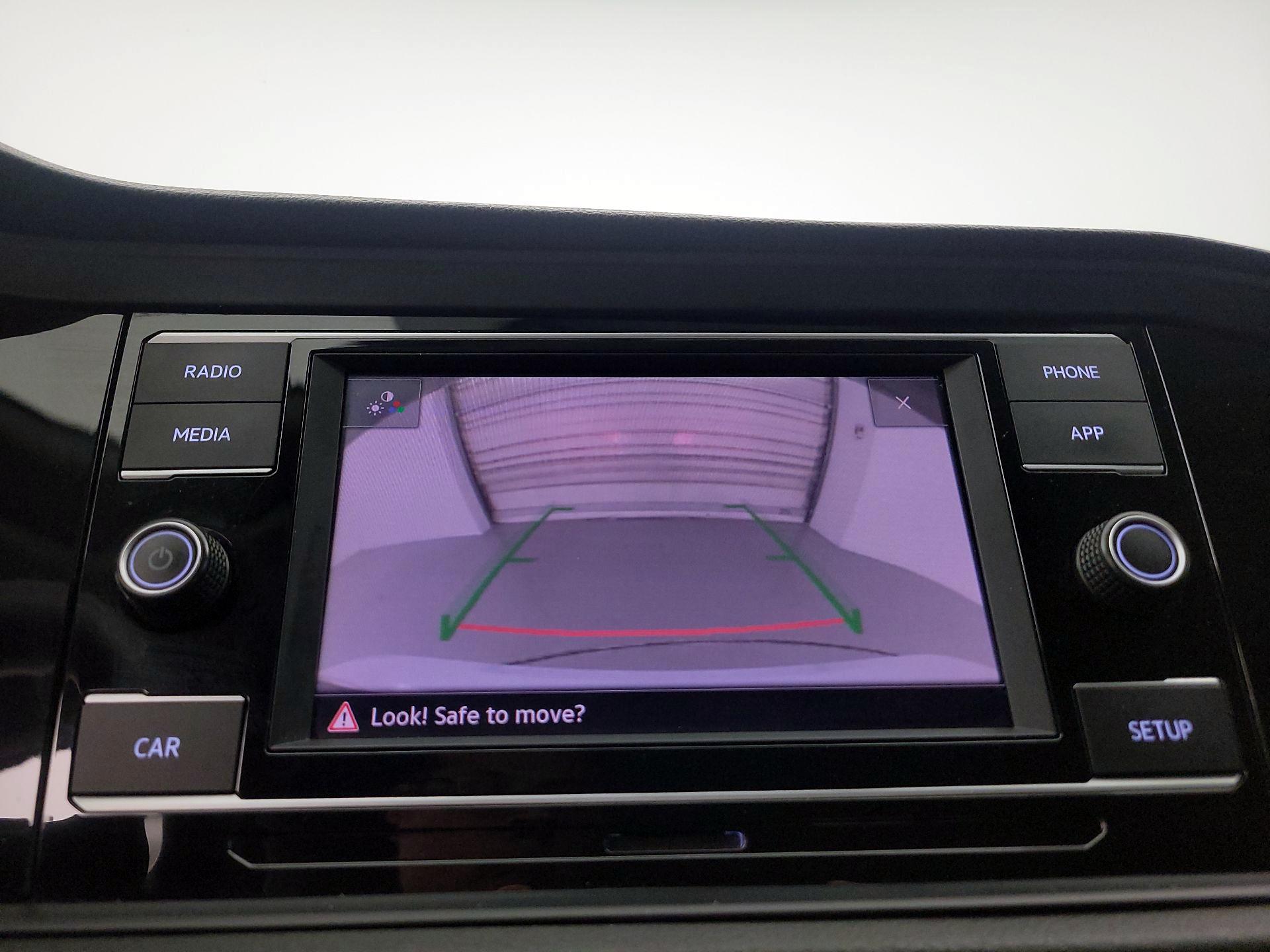 Thumbnail: 2019 Volkswagen Jetta - 14