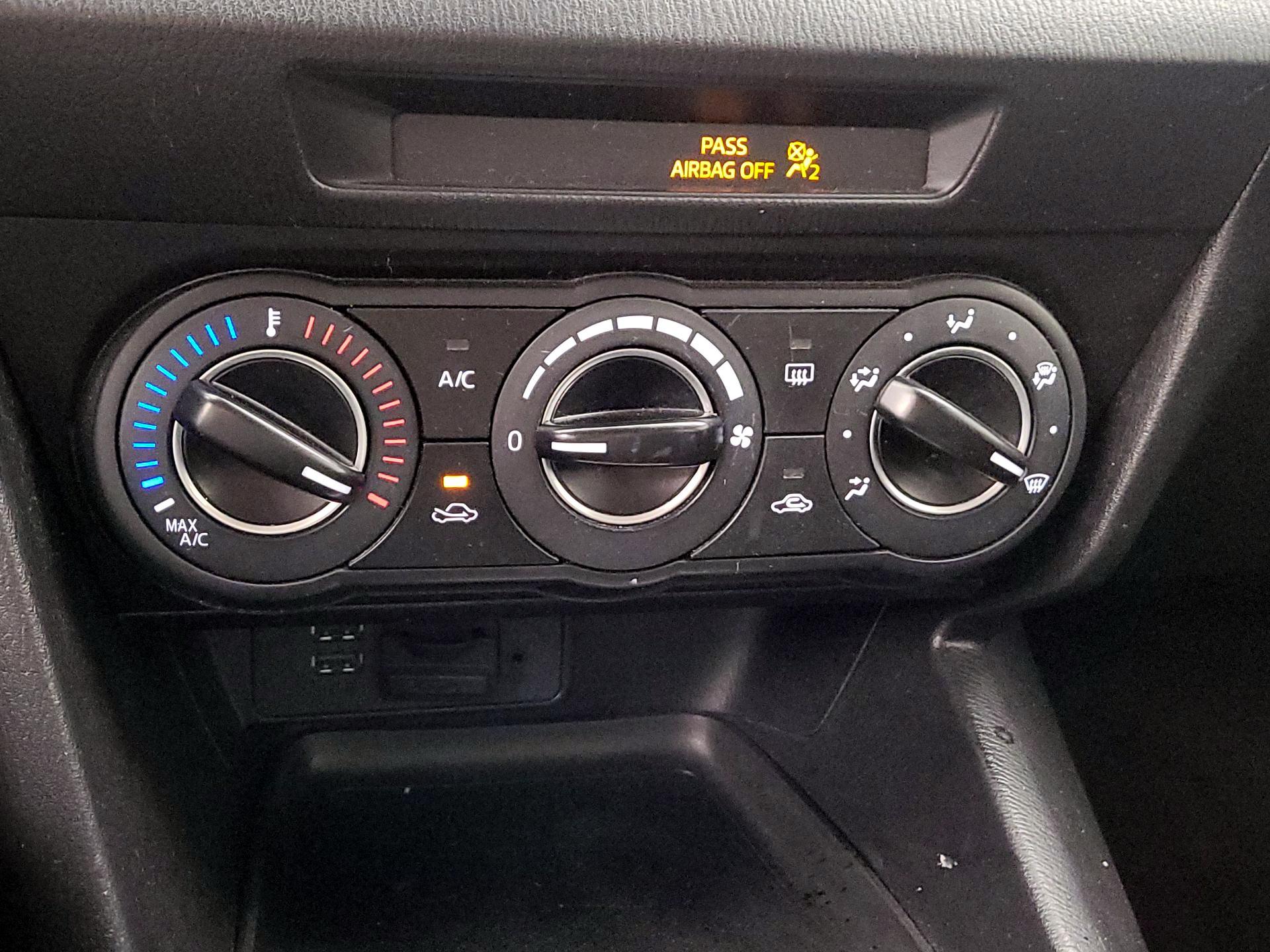 Thumbnail: 2016 Mazda Mazda3 - 16