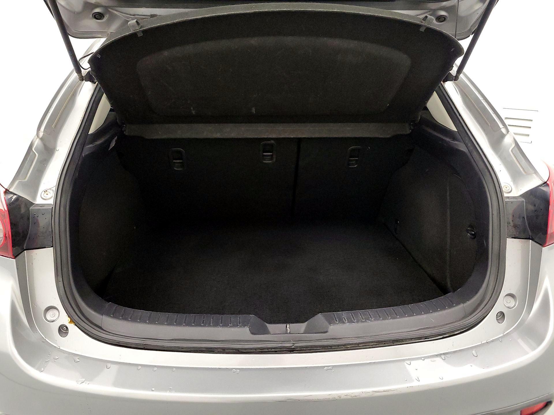 Thumbnail: 2016 Mazda Mazda3 - 20