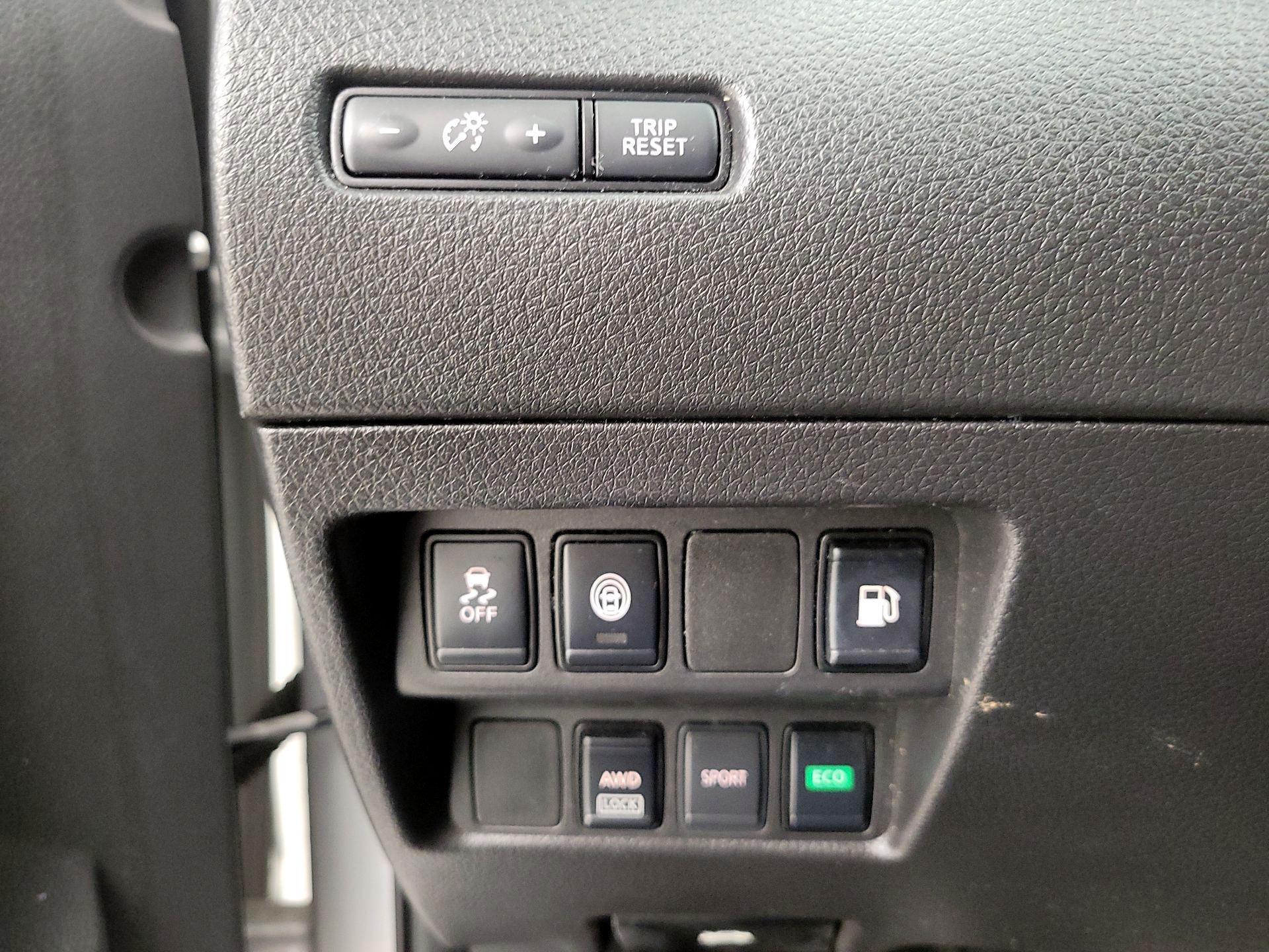 Thumbnail: 2020 Nissan Rogue - 13