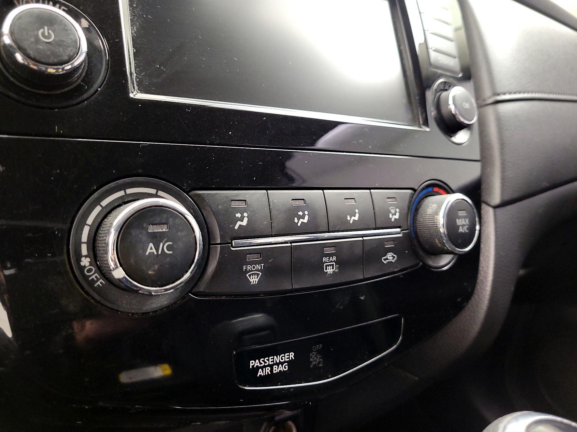 Thumbnail: 2020 Nissan Rogue - 16