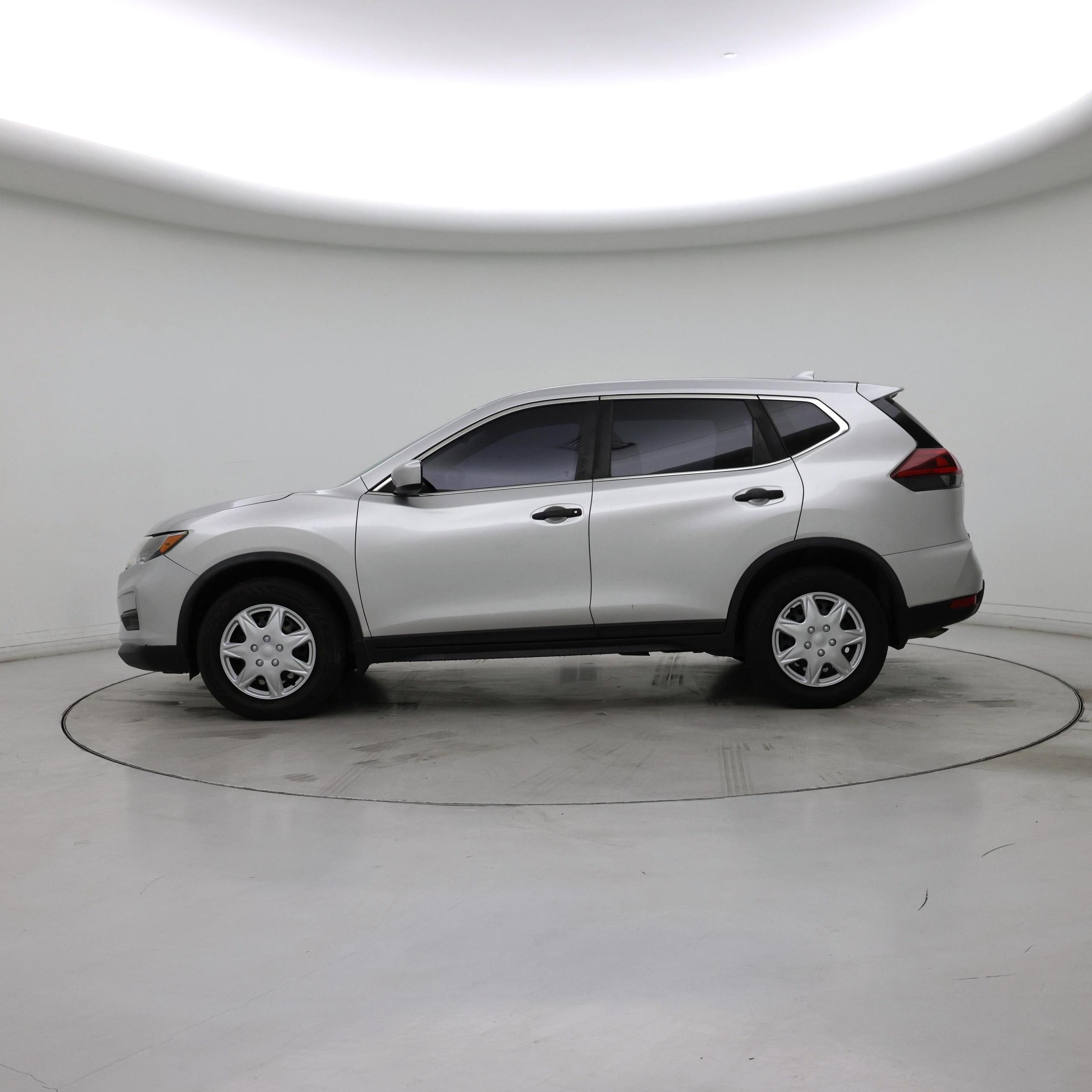 Thumbnail: 2020 Nissan Rogue - 3