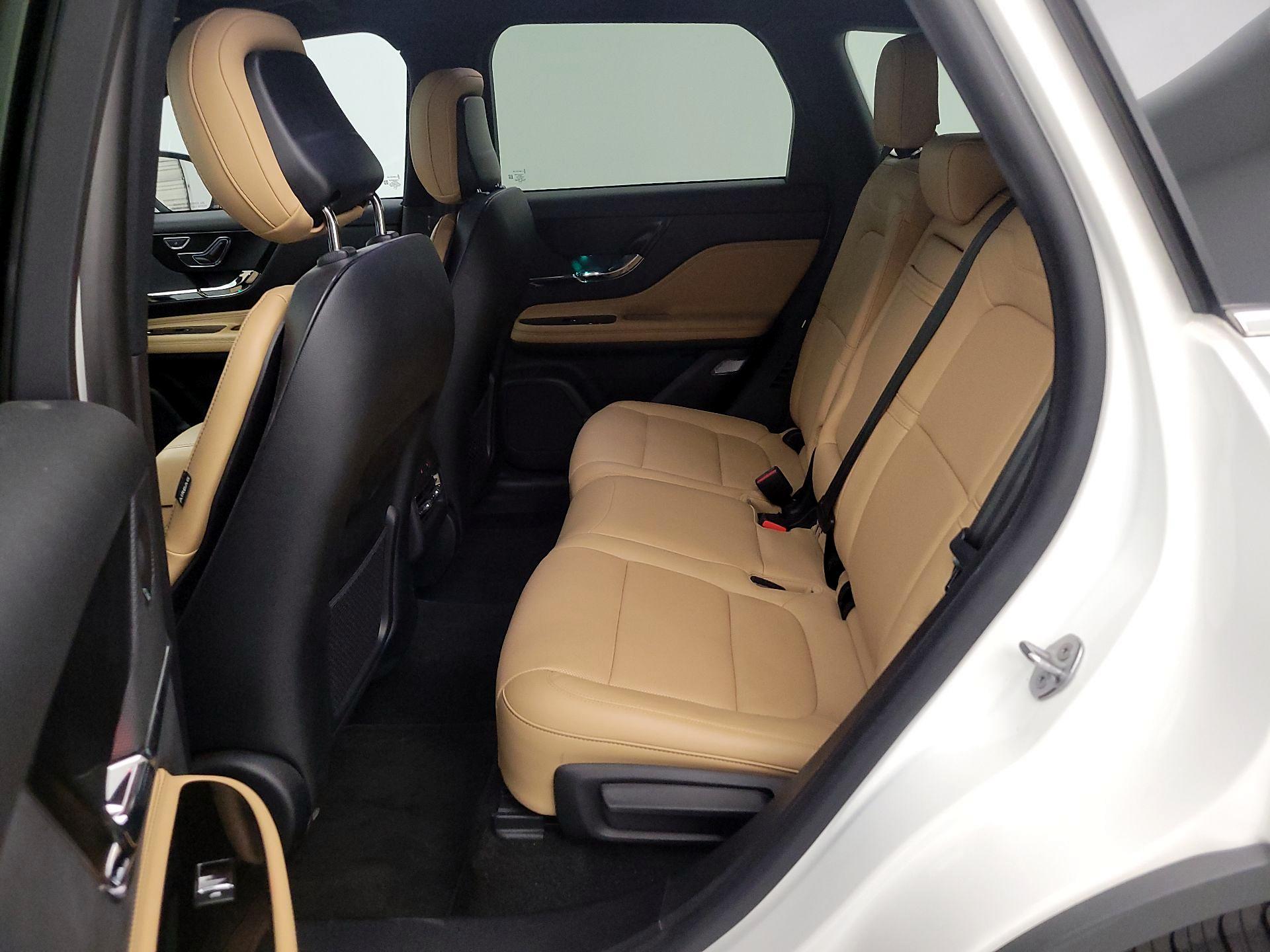 Thumbnail: 2020 Lincoln Corsair - 20