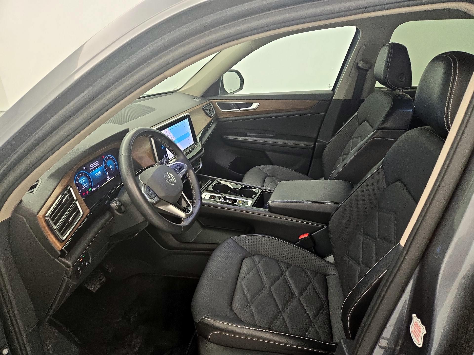 Thumbnail: 2024 Volkswagen Atlas - 11