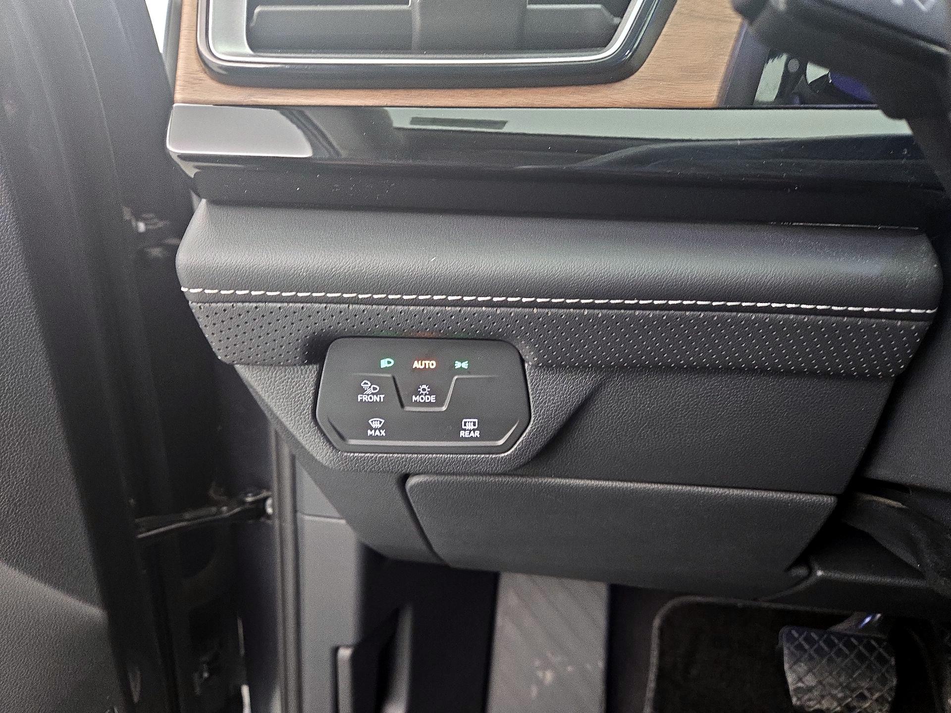 Thumbnail: 2024 Volkswagen Atlas - 13