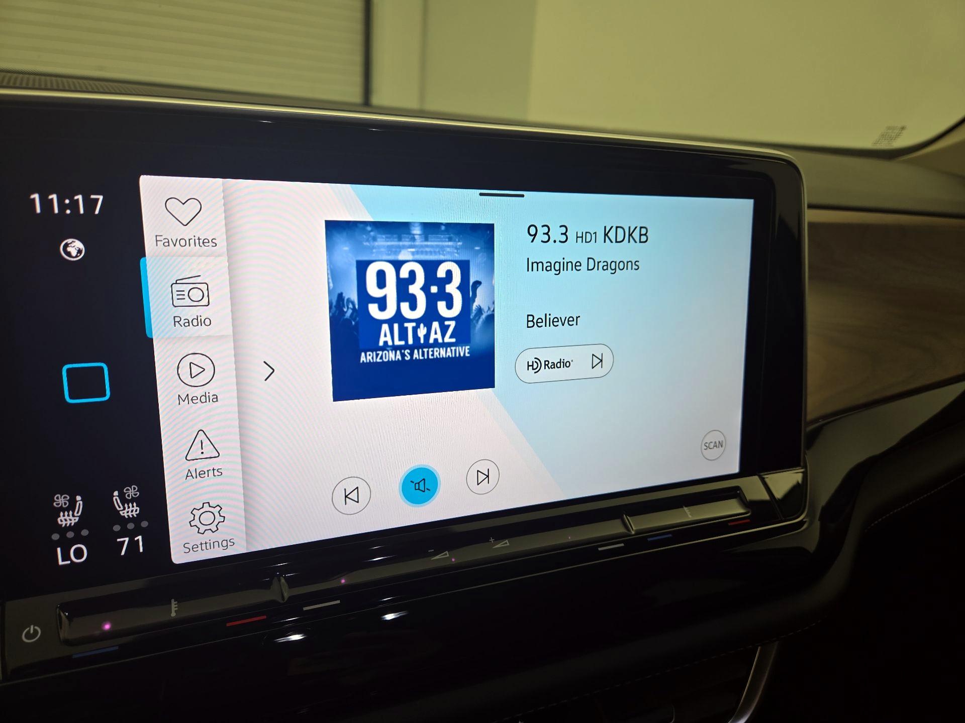 Thumbnail: 2024 Volkswagen Atlas - 15