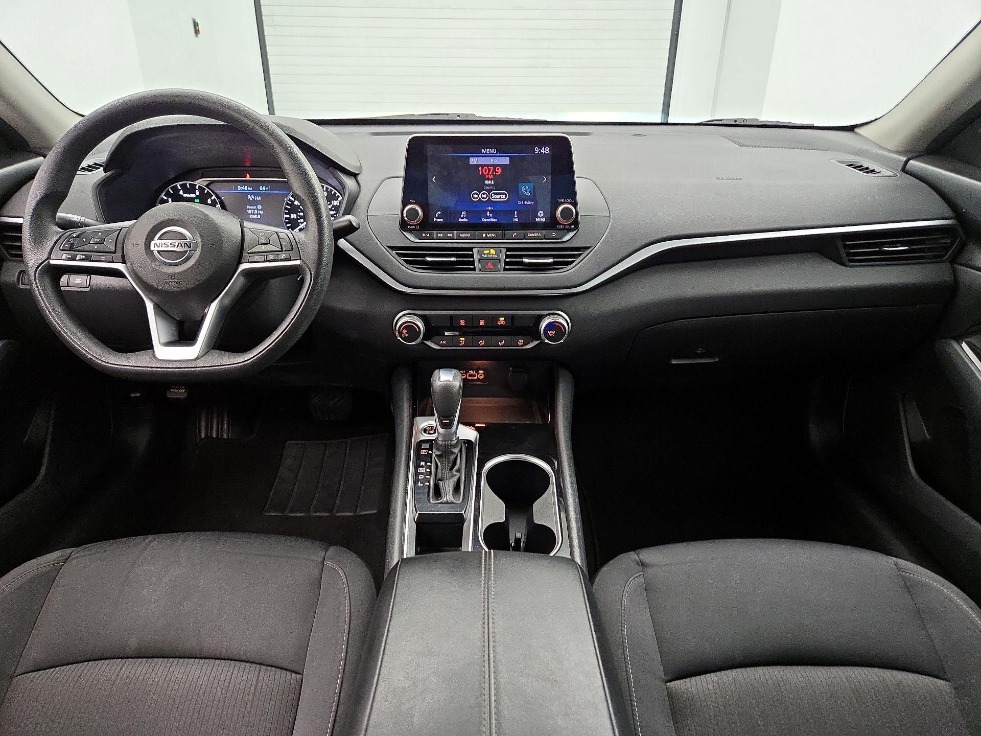 Thumbnail: 2021 Nissan Altima - 9