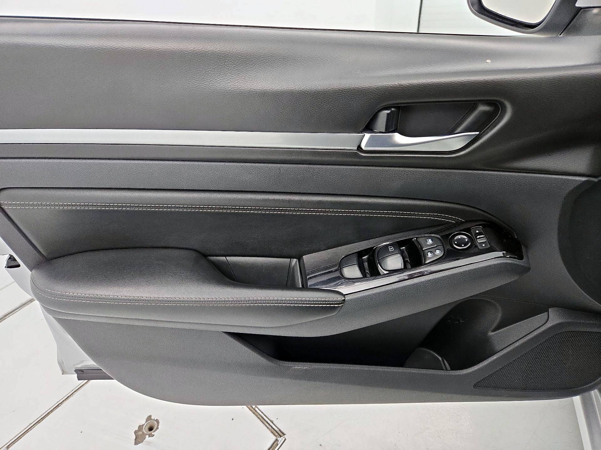 Thumbnail: 2021 Nissan Altima - 12