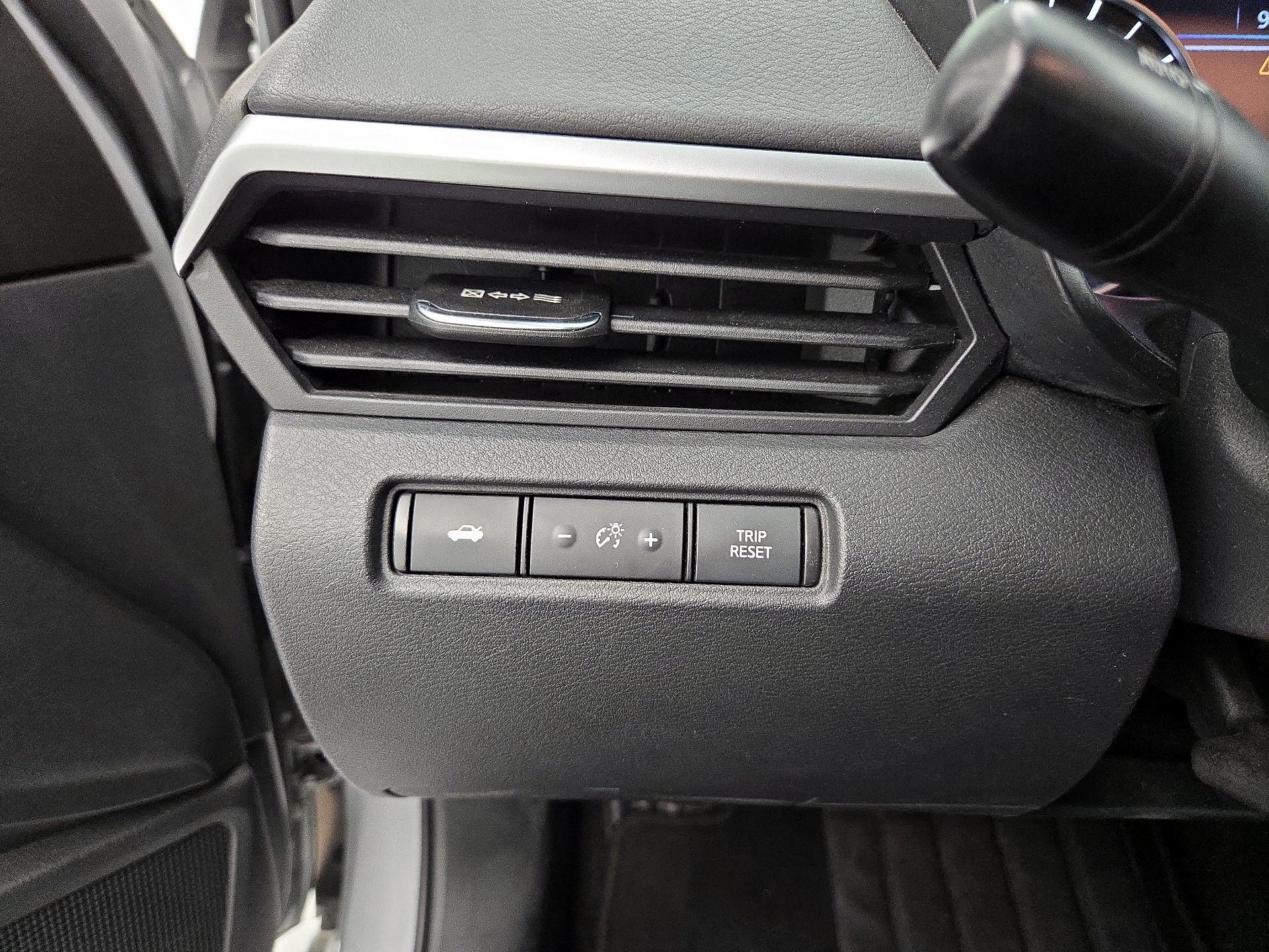 Thumbnail: 2021 Nissan Altima - 13