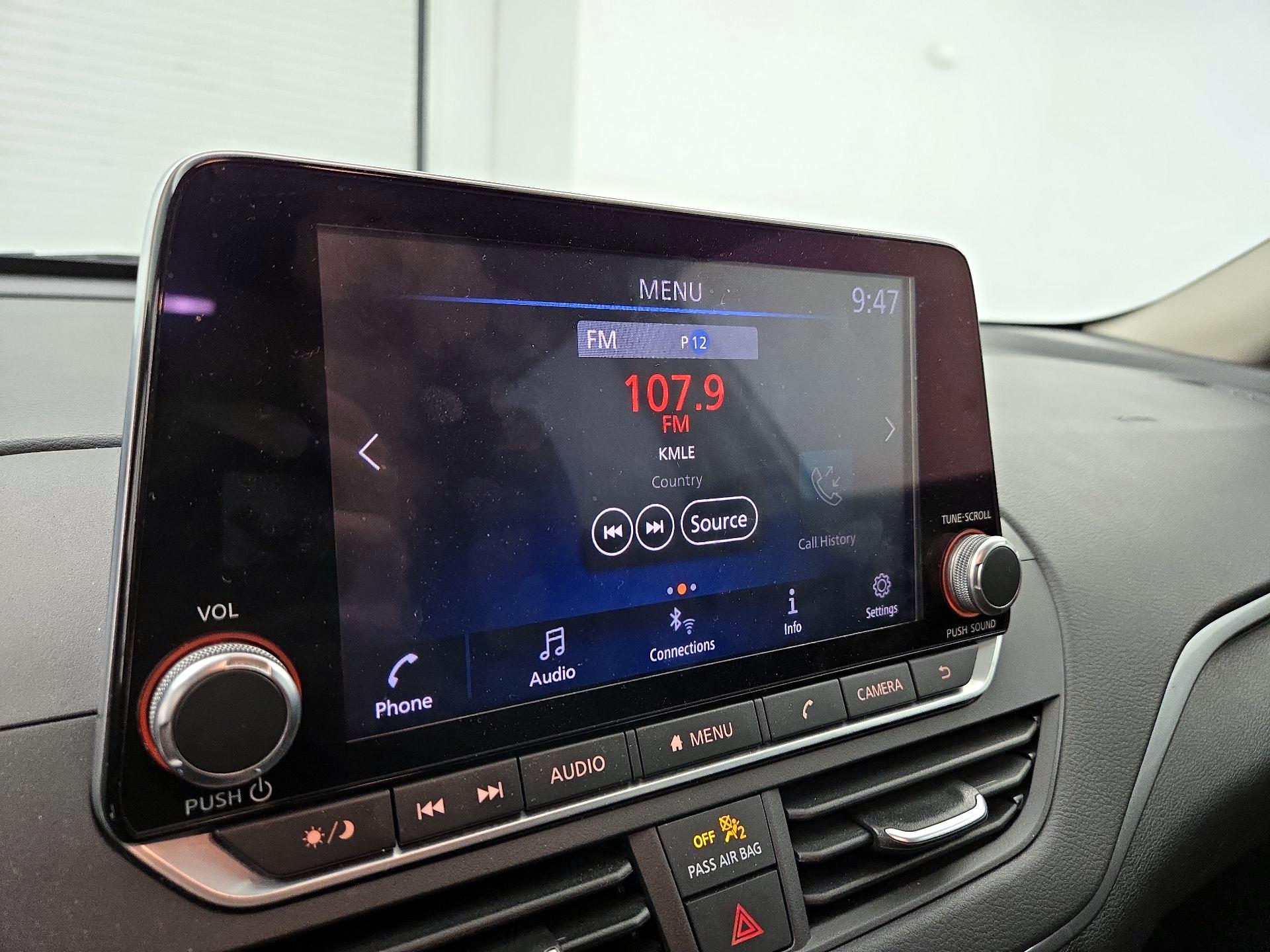 Thumbnail: 2021 Nissan Altima - 15