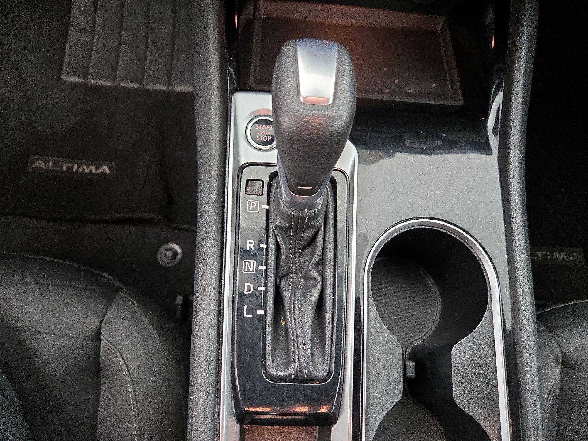 Thumbnail: 2021 Nissan Altima - 17