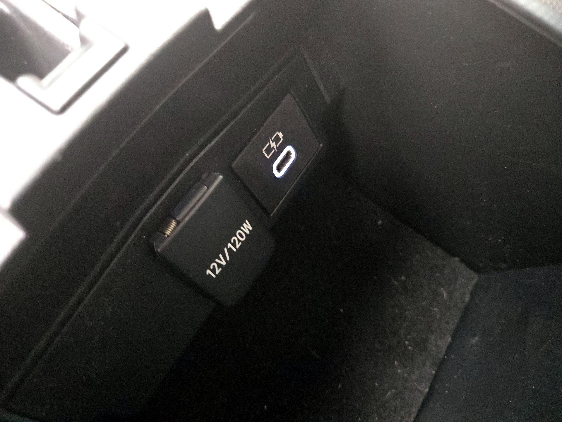 Thumbnail: 2023 Toyota Corolla Cross - 18