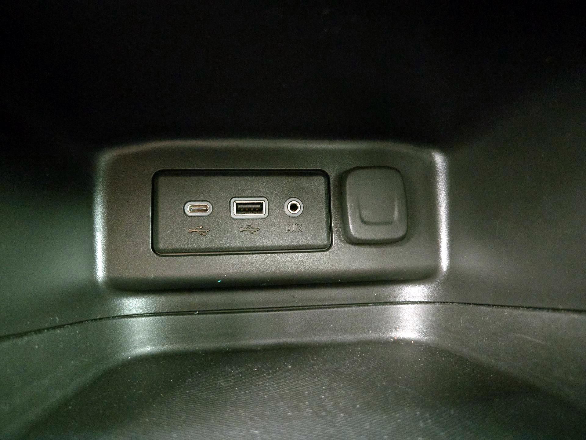 Thumbnail: 2024 Chevrolet Equinox - 18