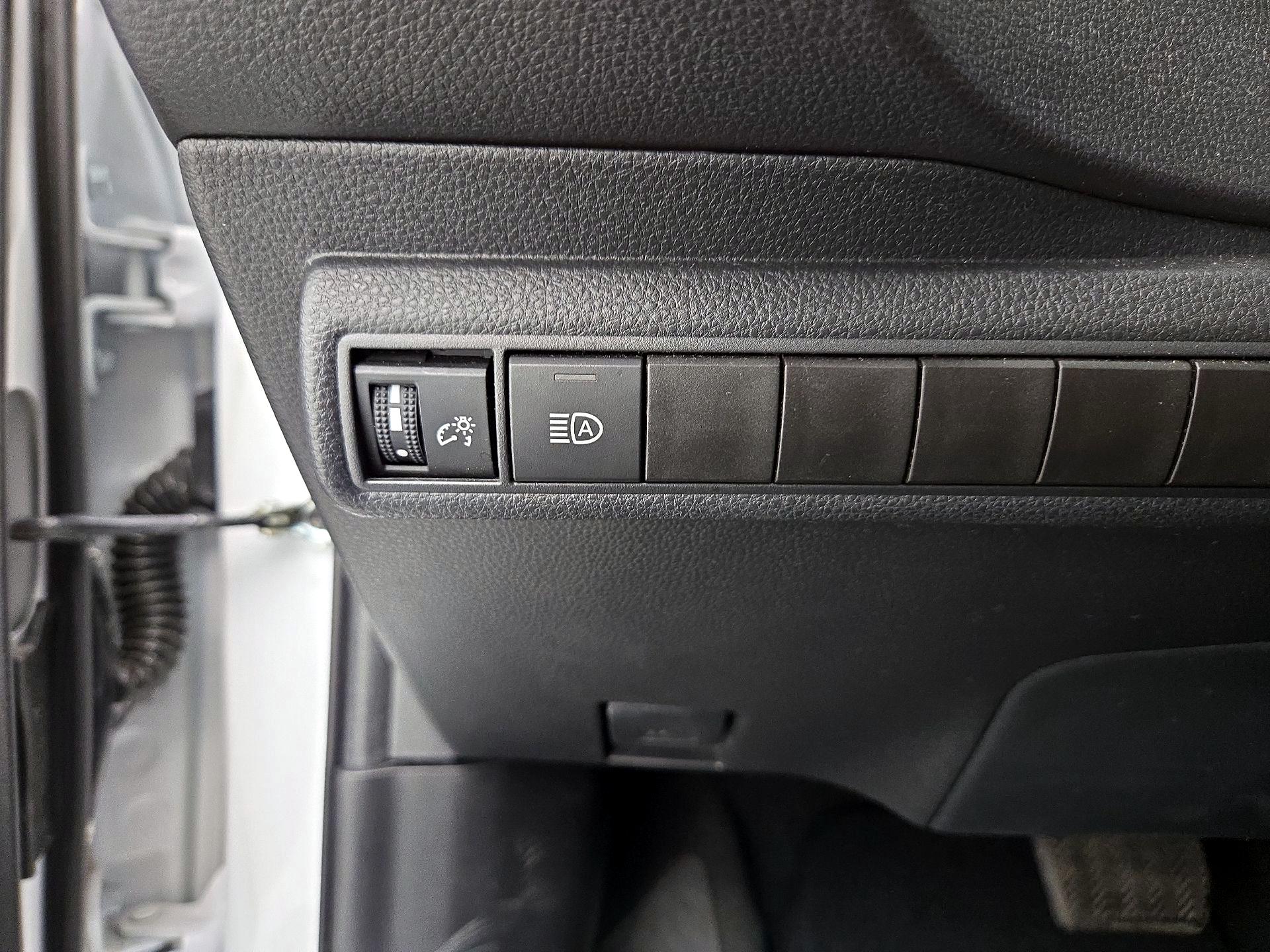 Thumbnail: 2024 Toyota Corolla - 13