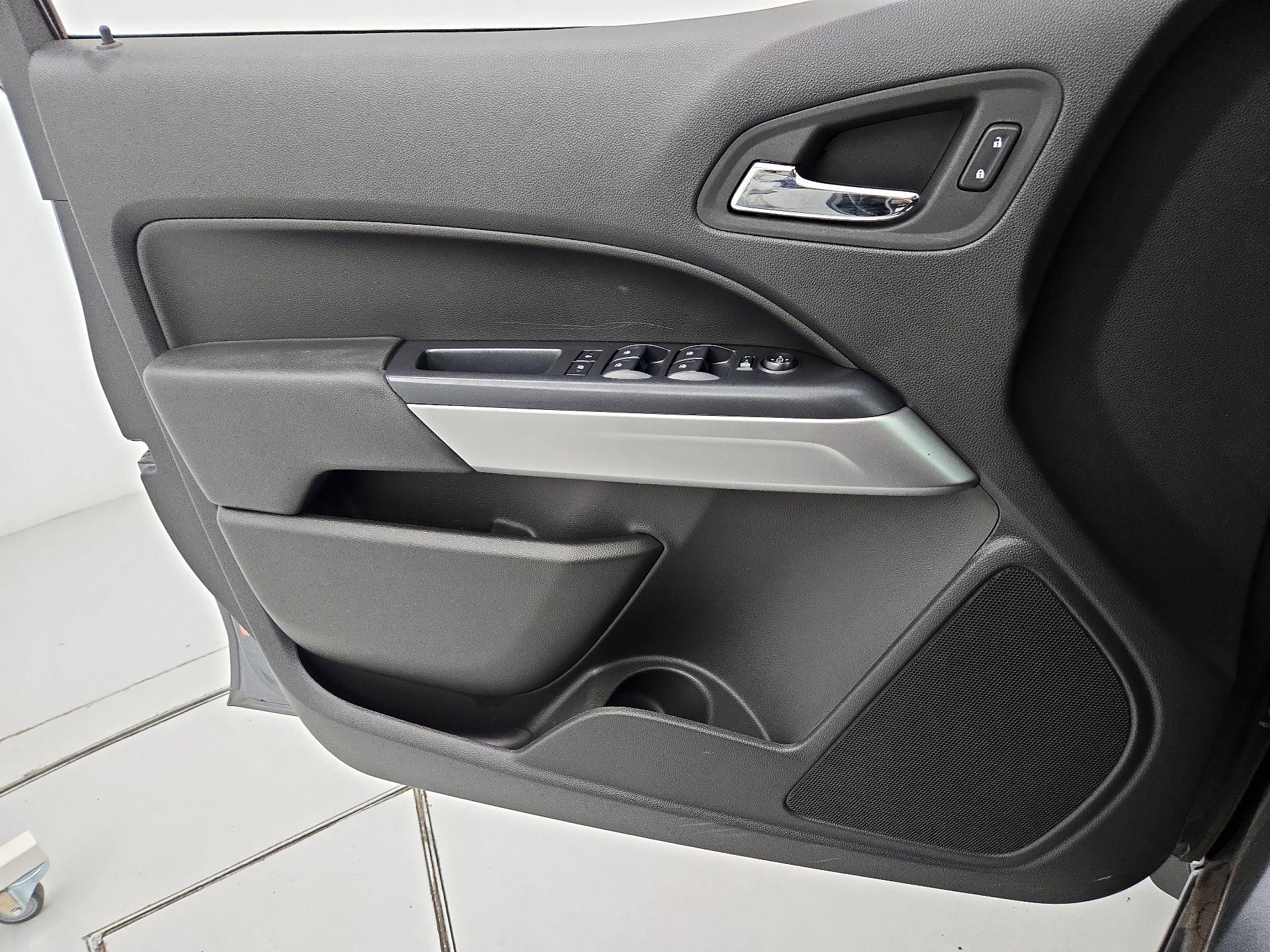 Thumbnail: 2022 Chevrolet Colorado - 12