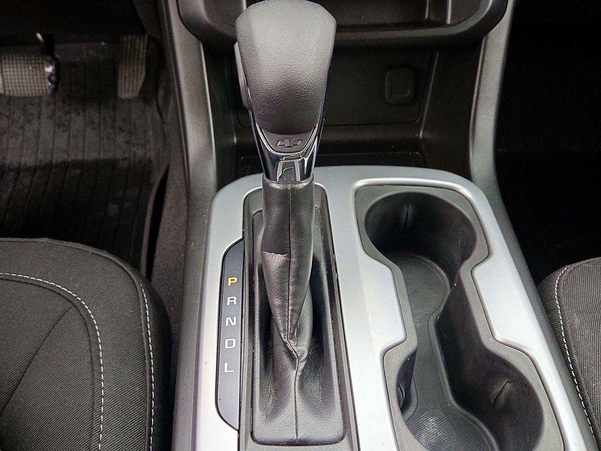 Thumbnail: 2022 Chevrolet Colorado - 17