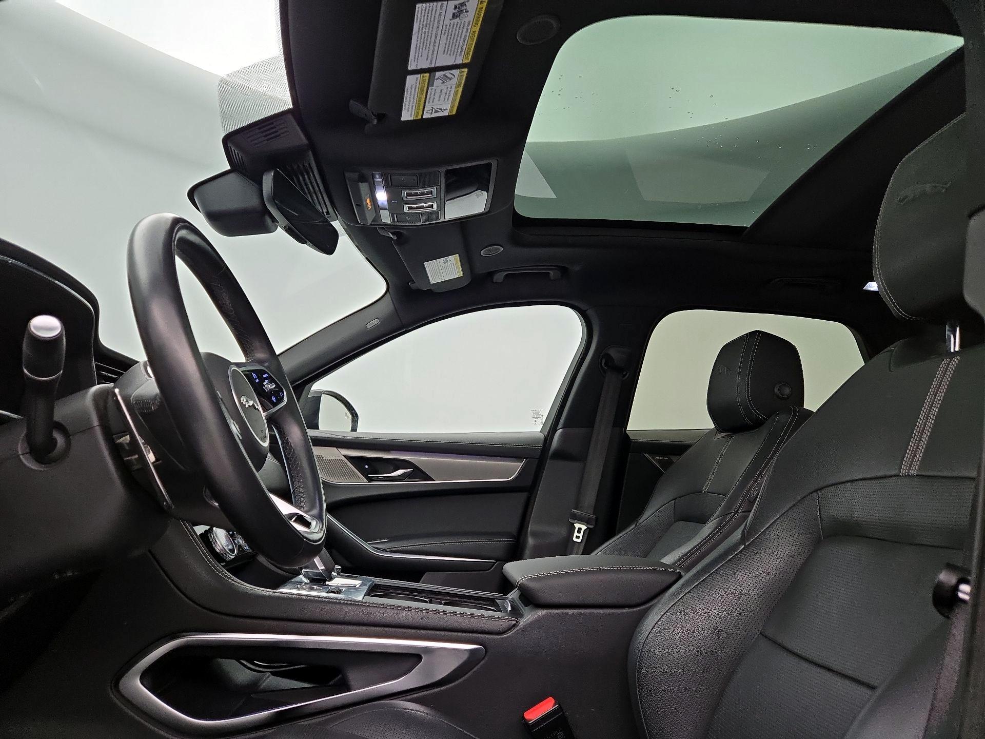 Thumbnail: 2024 Jaguar F-Pace - 20