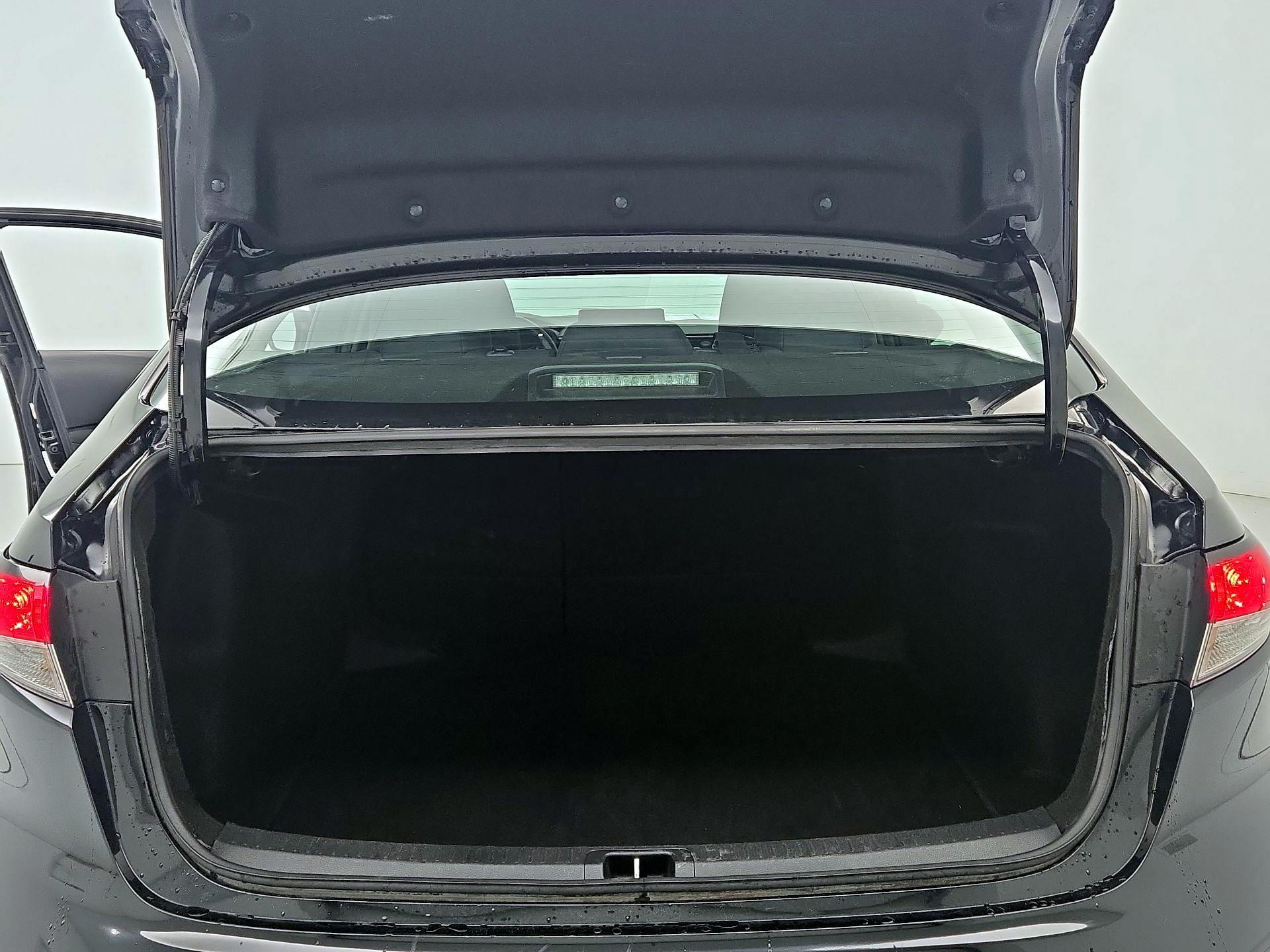 Thumbnail: 2024 Toyota Corolla - 20