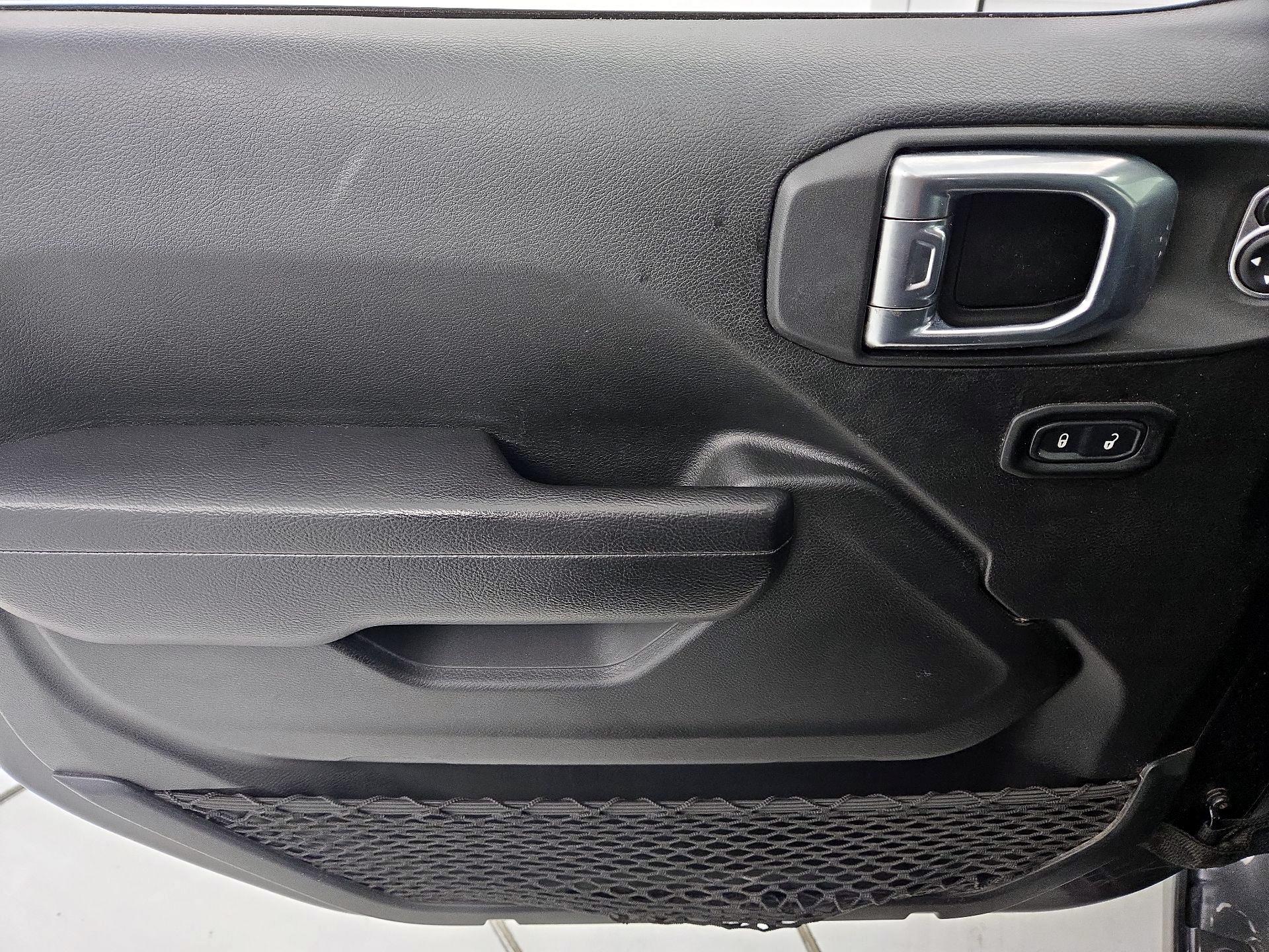 Thumbnail: 2022 Jeep Gladiator - 12