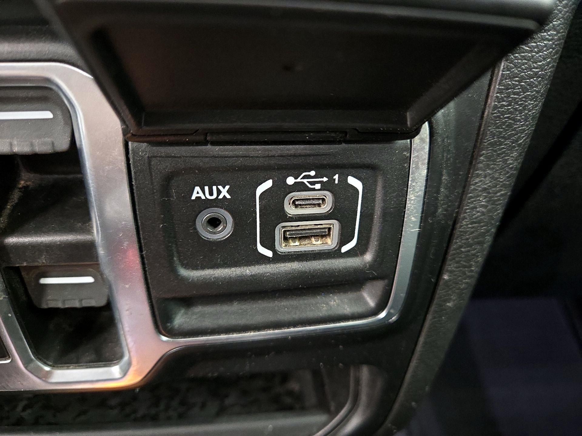 Thumbnail: 2022 Jeep Gladiator - 19