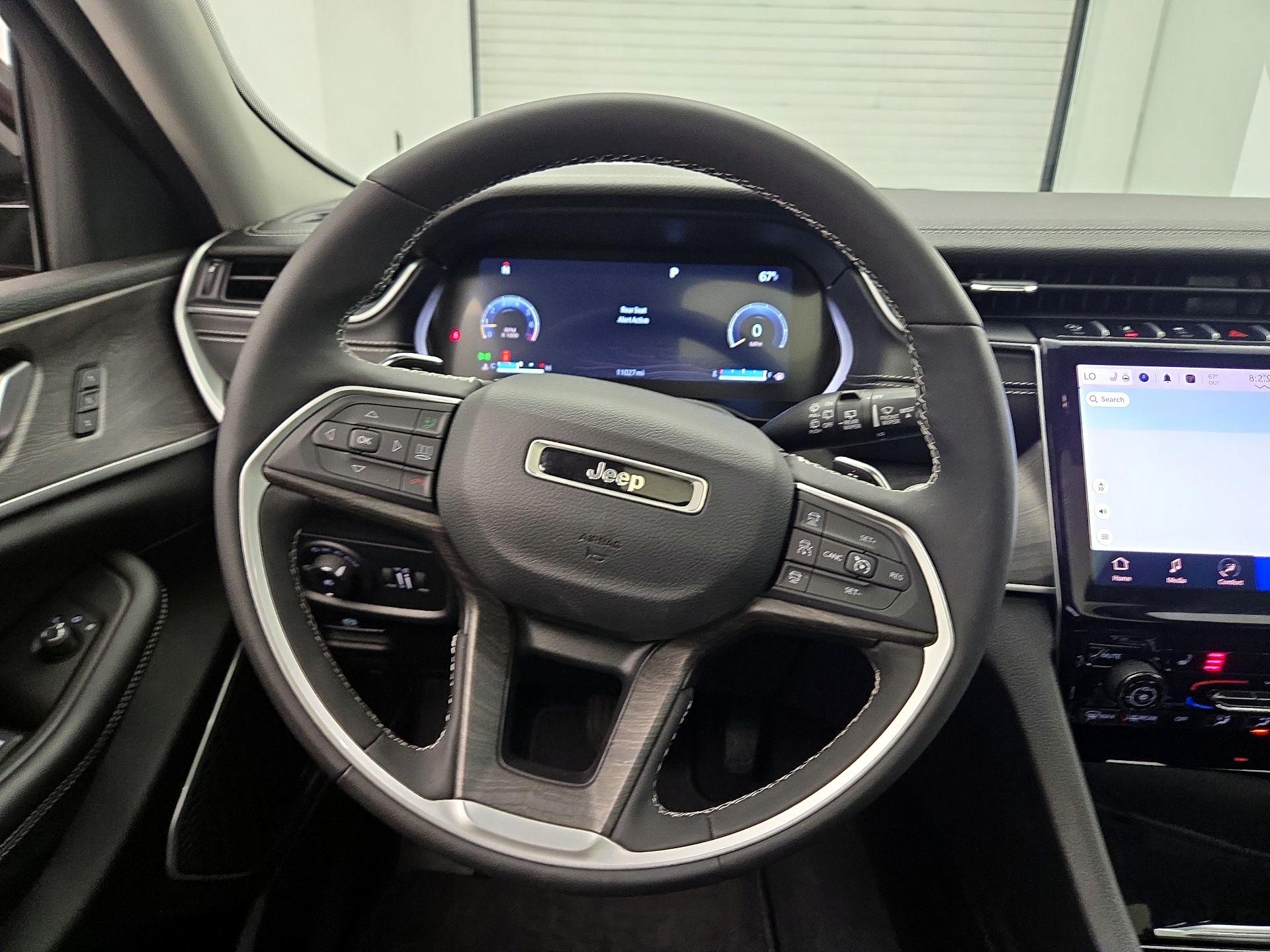 Thumbnail: 2024 Jeep Grand Cherokee L - 10