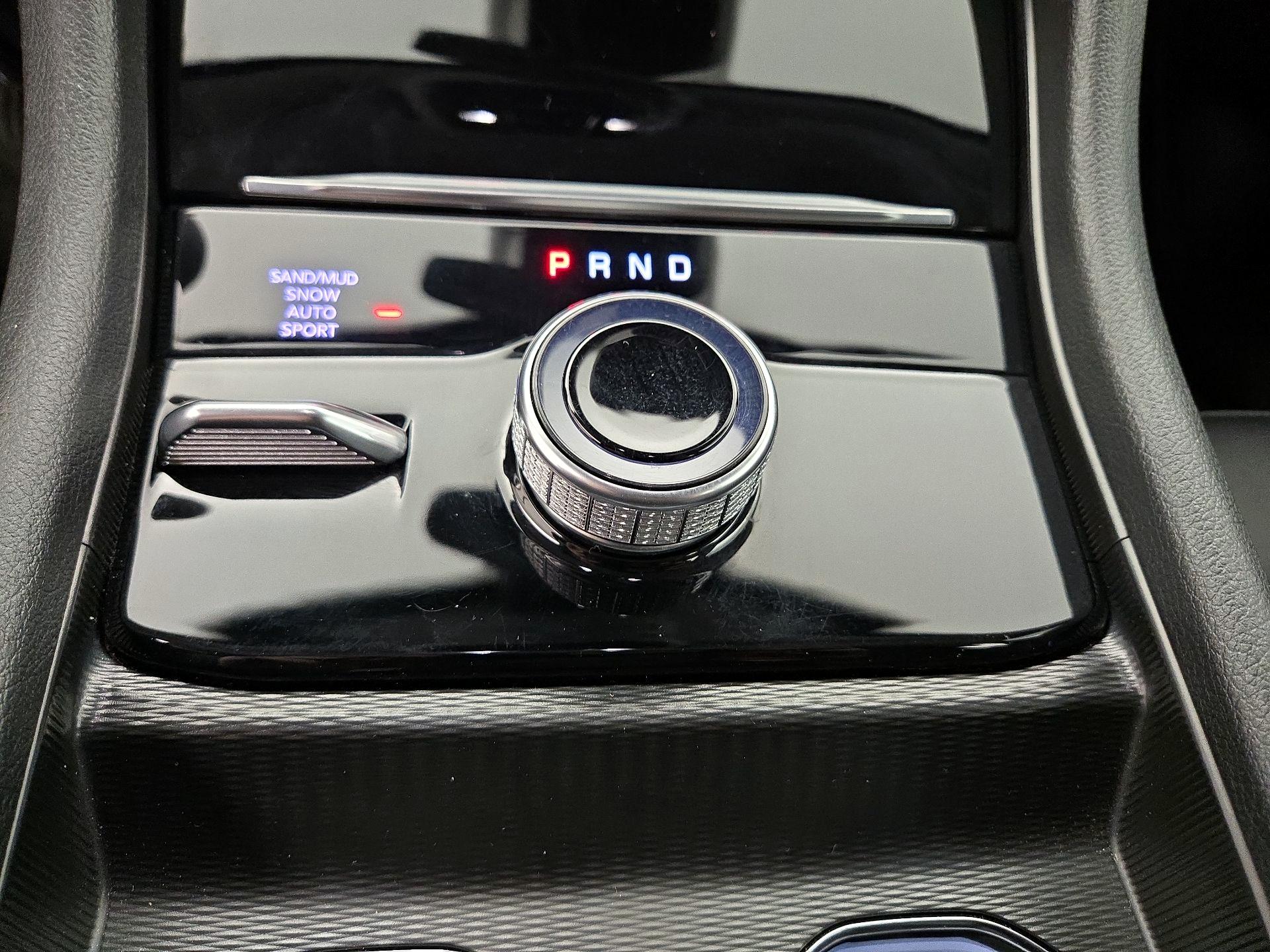 Thumbnail: 2024 Jeep Grand Cherokee L - 18