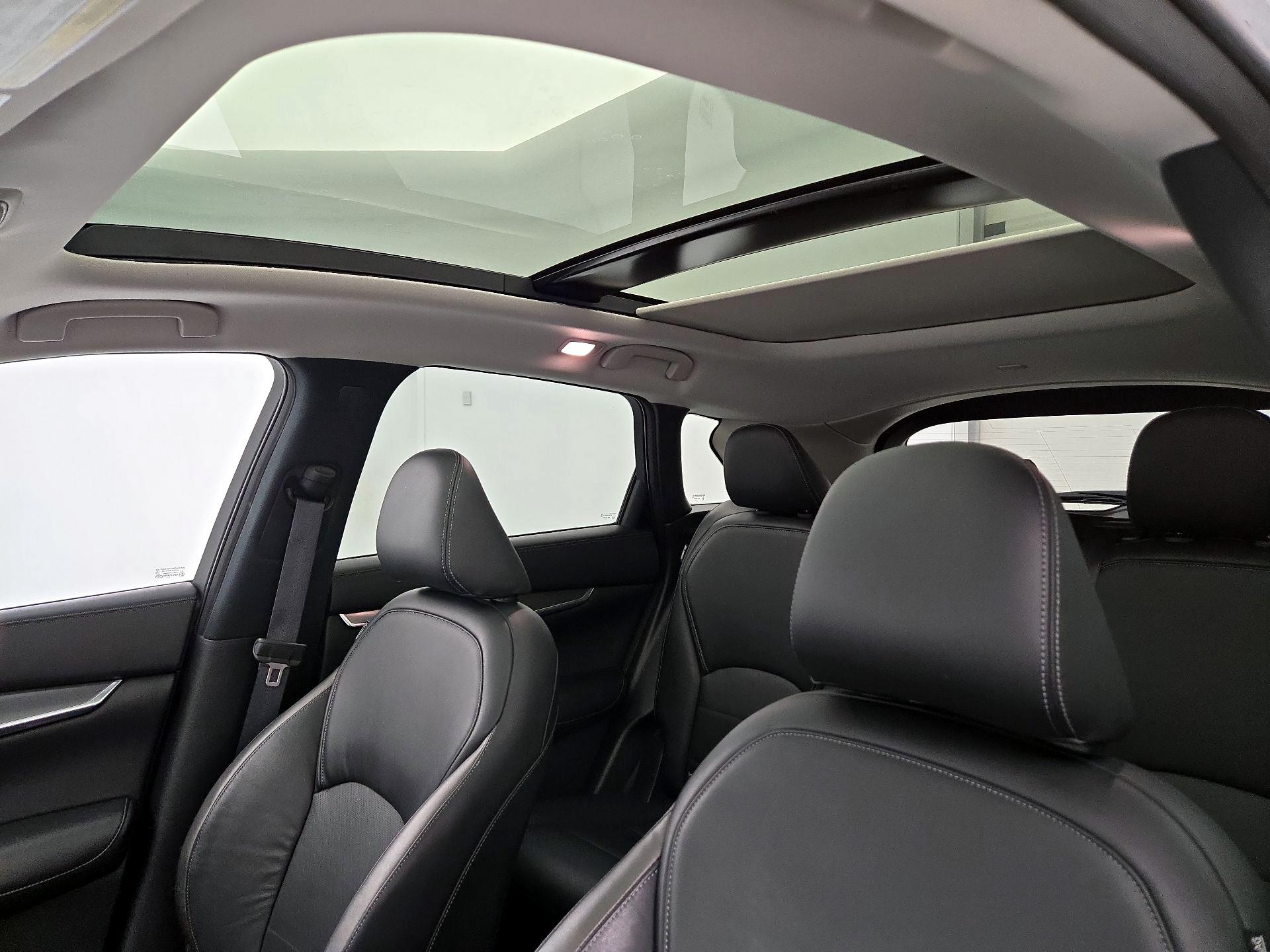 Thumbnail: 2024 INFINITI QX50 - 19