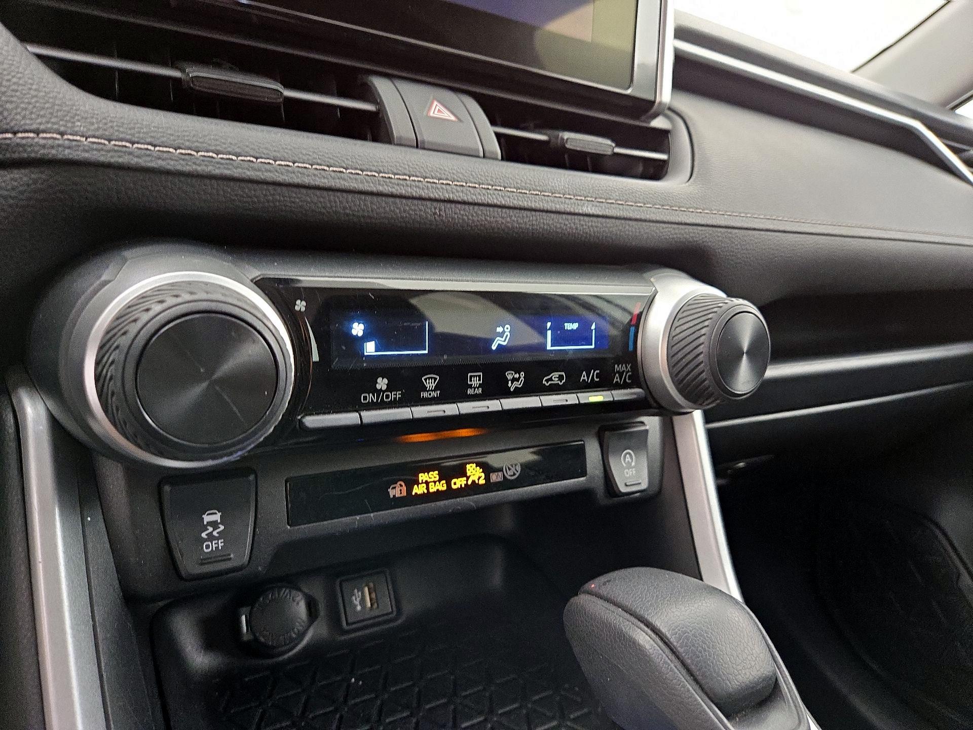 Thumbnail: 2024 Toyota RAV4 - 16