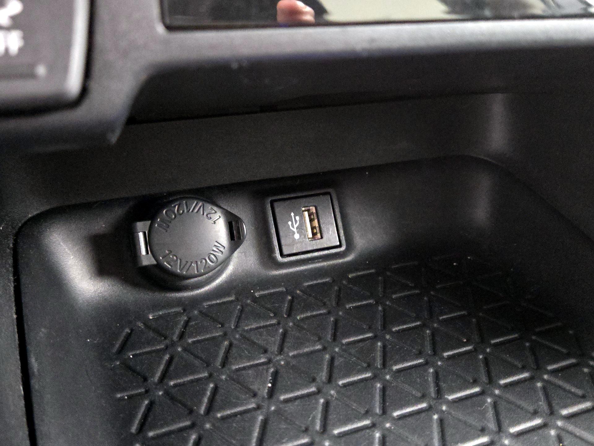 Thumbnail: 2024 Toyota RAV4 - 18