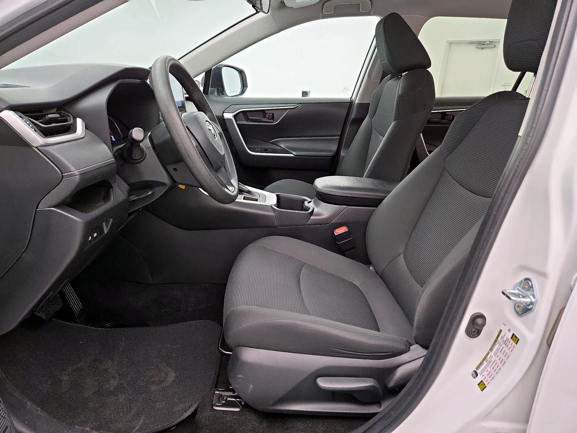 Thumbnail: 2024 Toyota RAV4 - 11