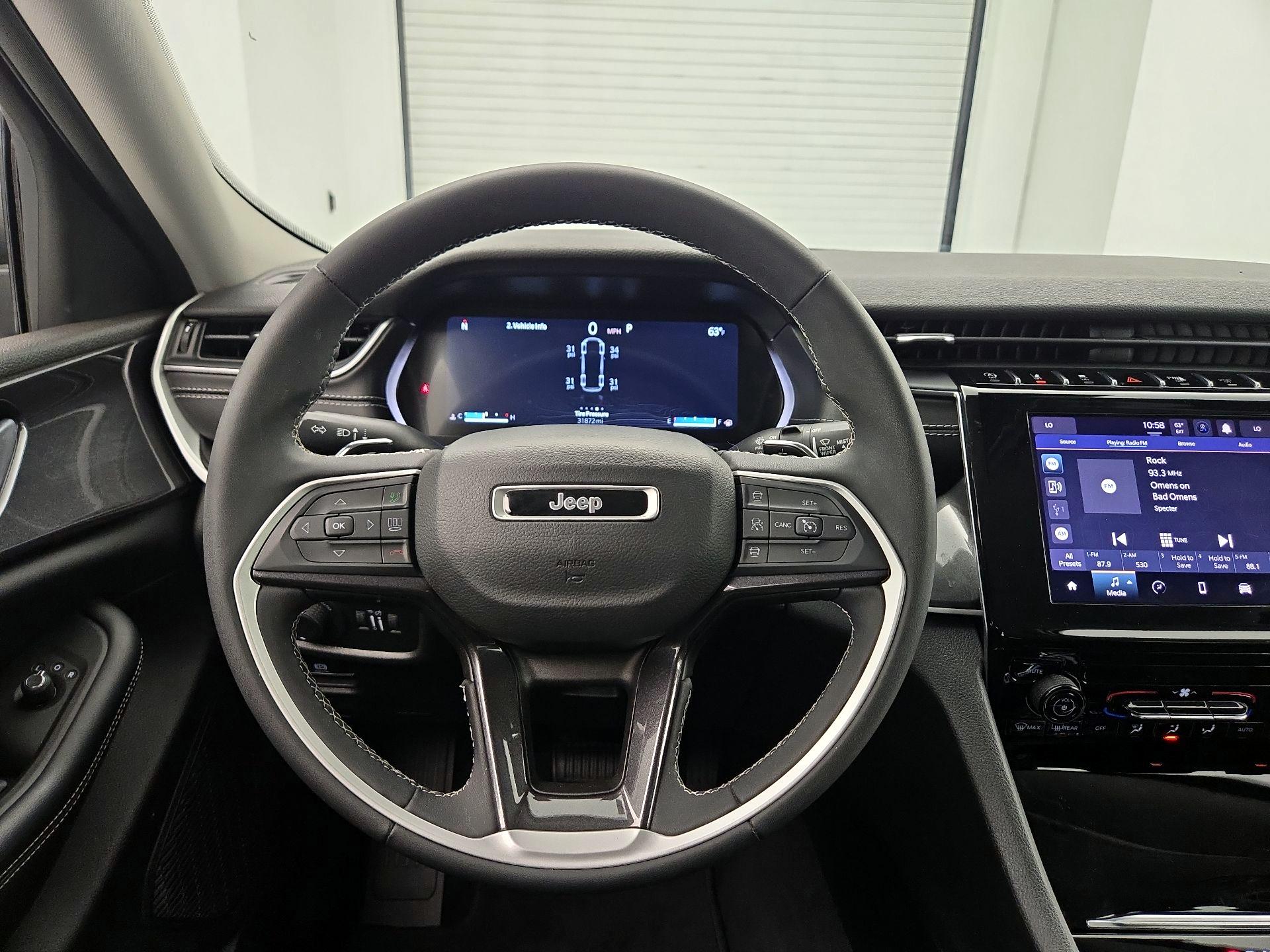 Thumbnail: 2023 Jeep Grand Cherokee L - 10