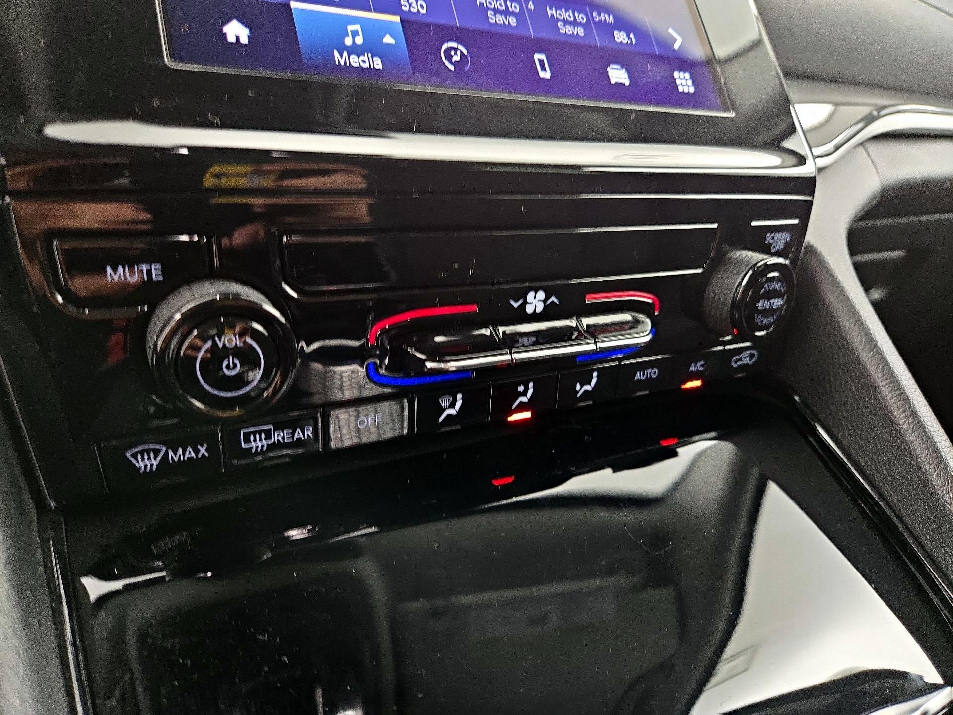 Thumbnail: 2023 Jeep Grand Cherokee L - 16