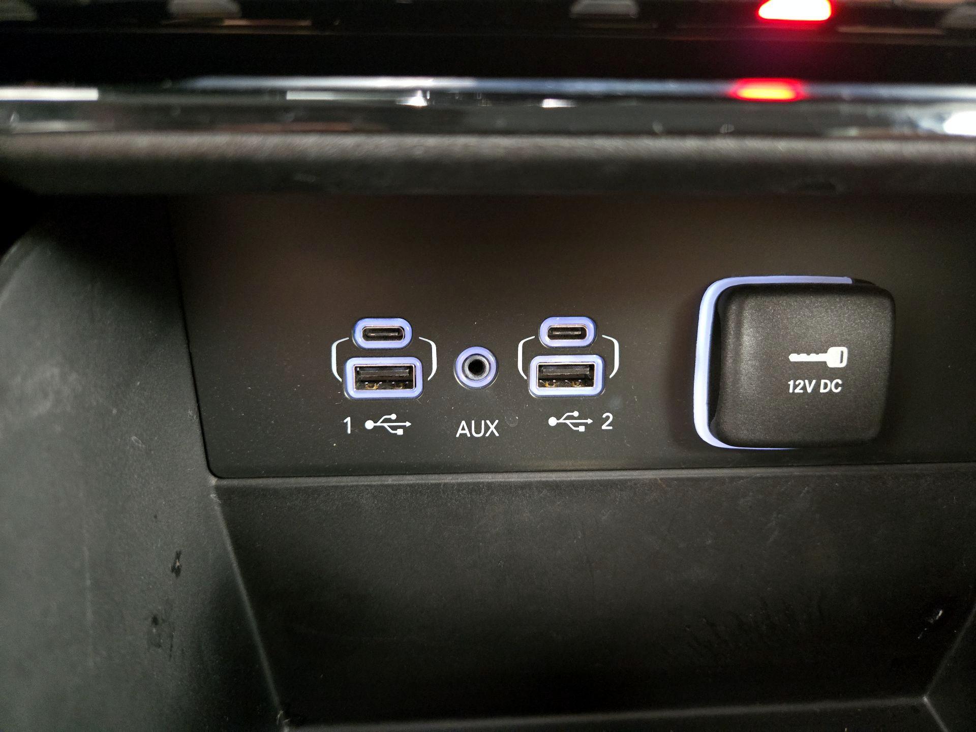 Thumbnail: 2023 Jeep Grand Cherokee L - 18