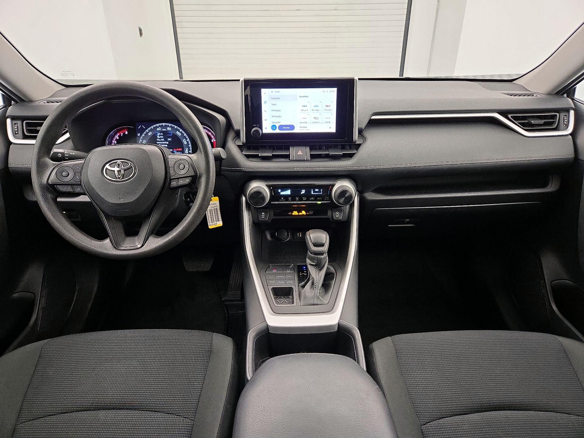 Thumbnail: 2024 Toyota RAV4 - 9