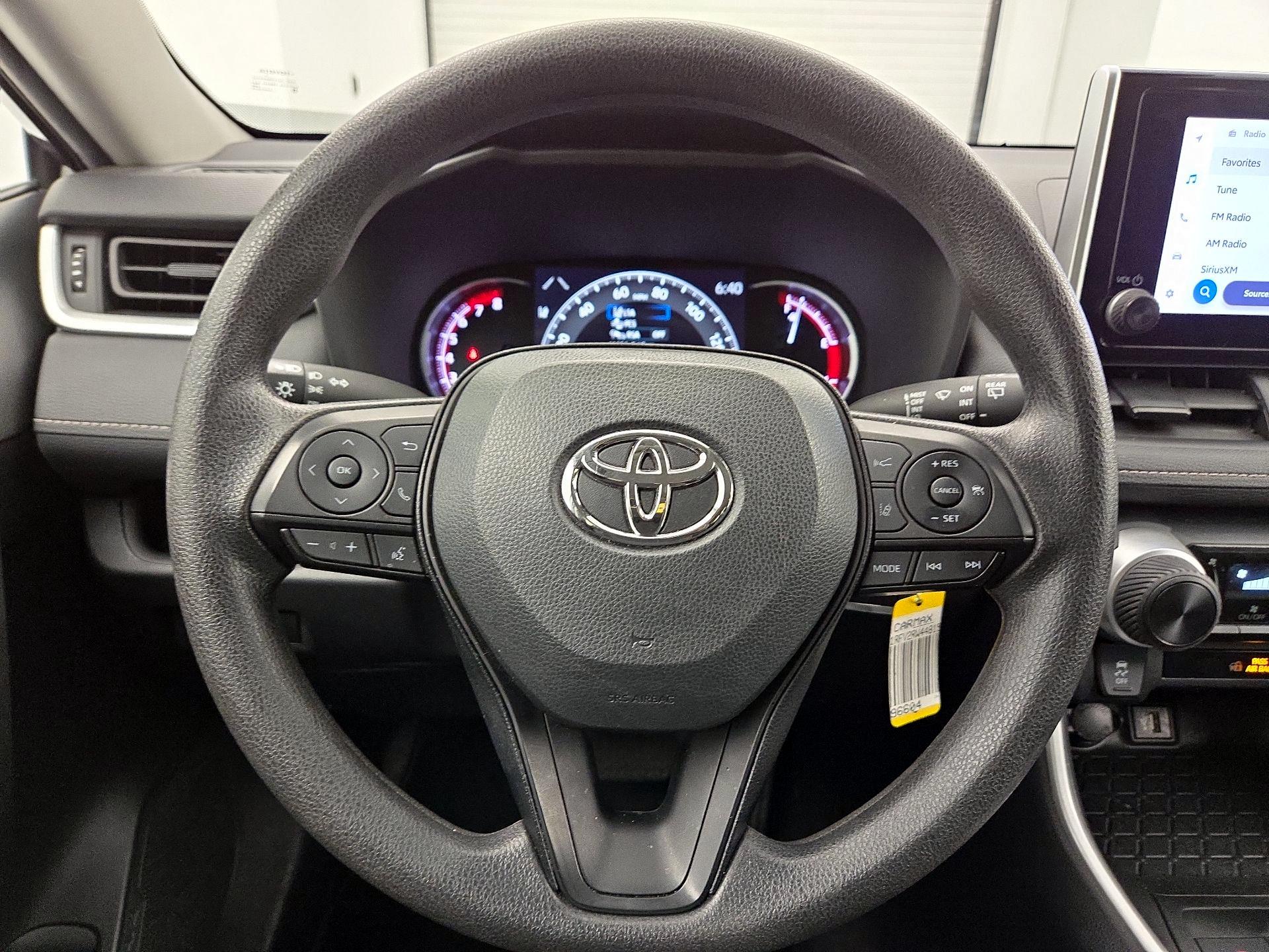 Thumbnail: 2024 Toyota RAV4 - 10