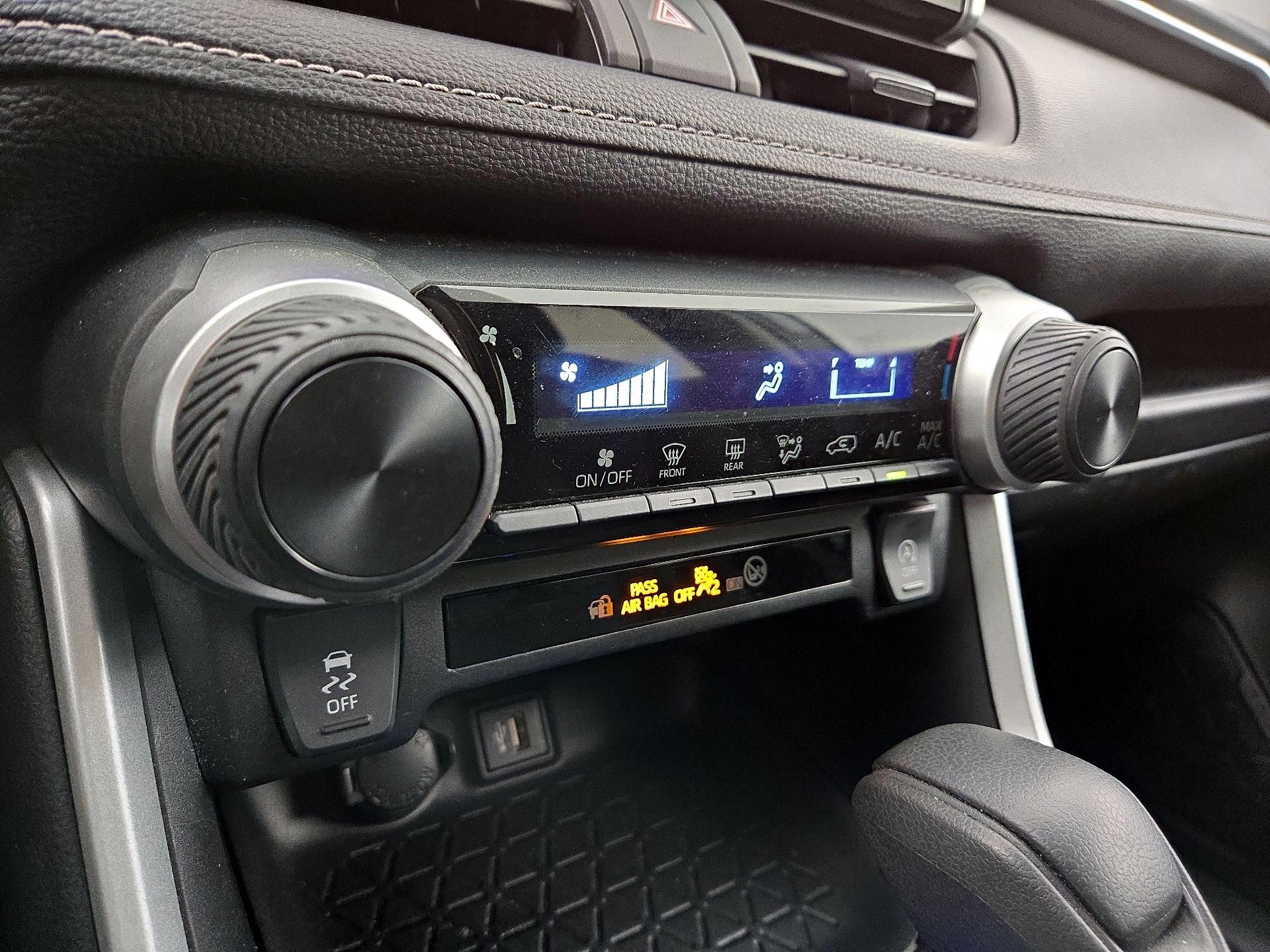 Thumbnail: 2024 Toyota RAV4 - 16