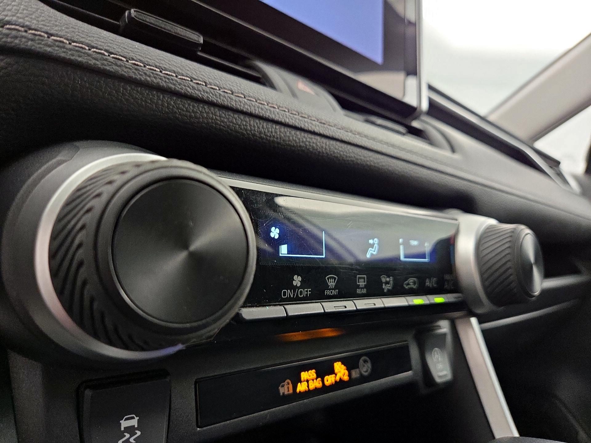 Thumbnail: 2024 Toyota RAV4 - 16