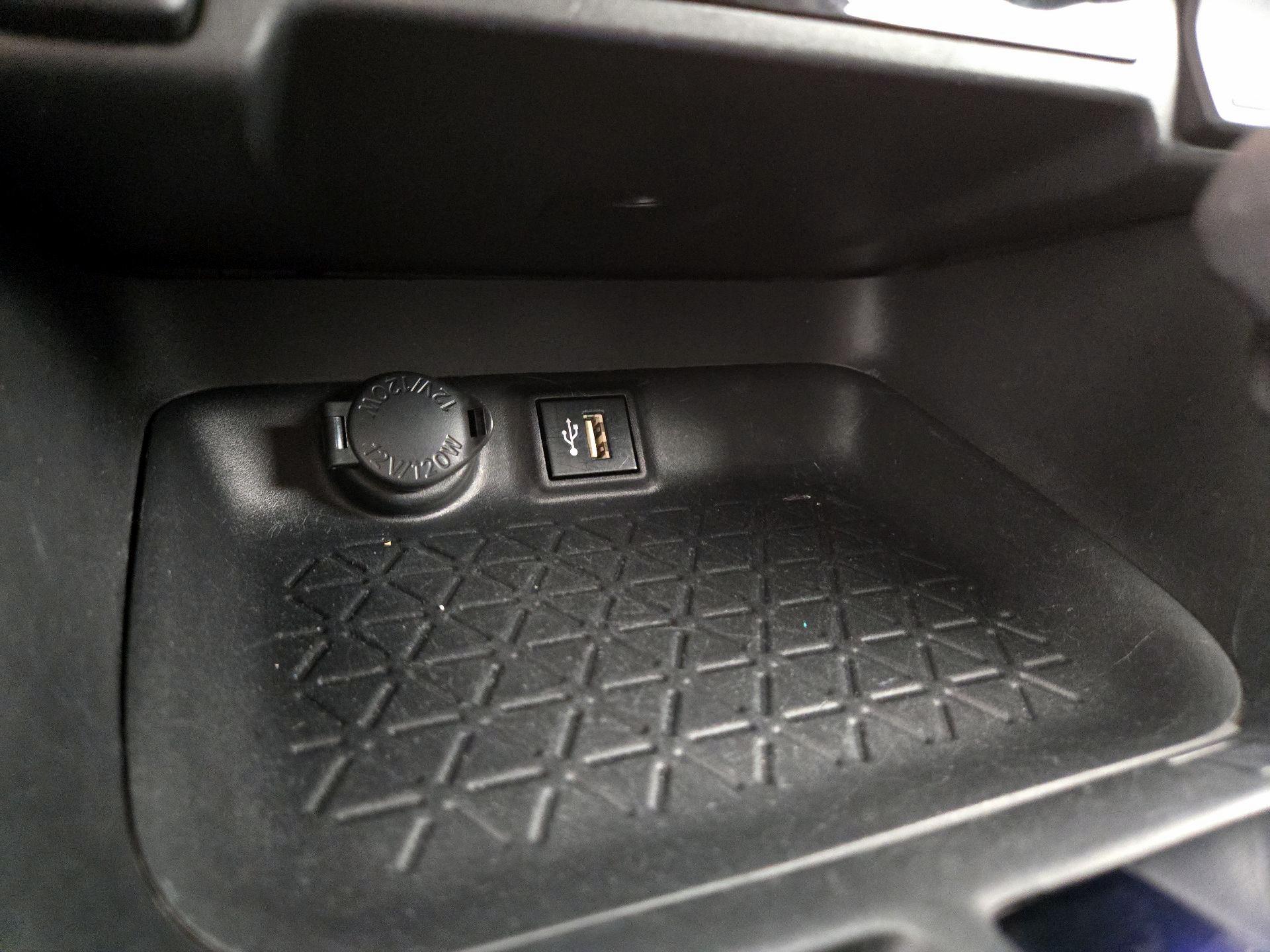 Thumbnail: 2024 Toyota RAV4 - 18