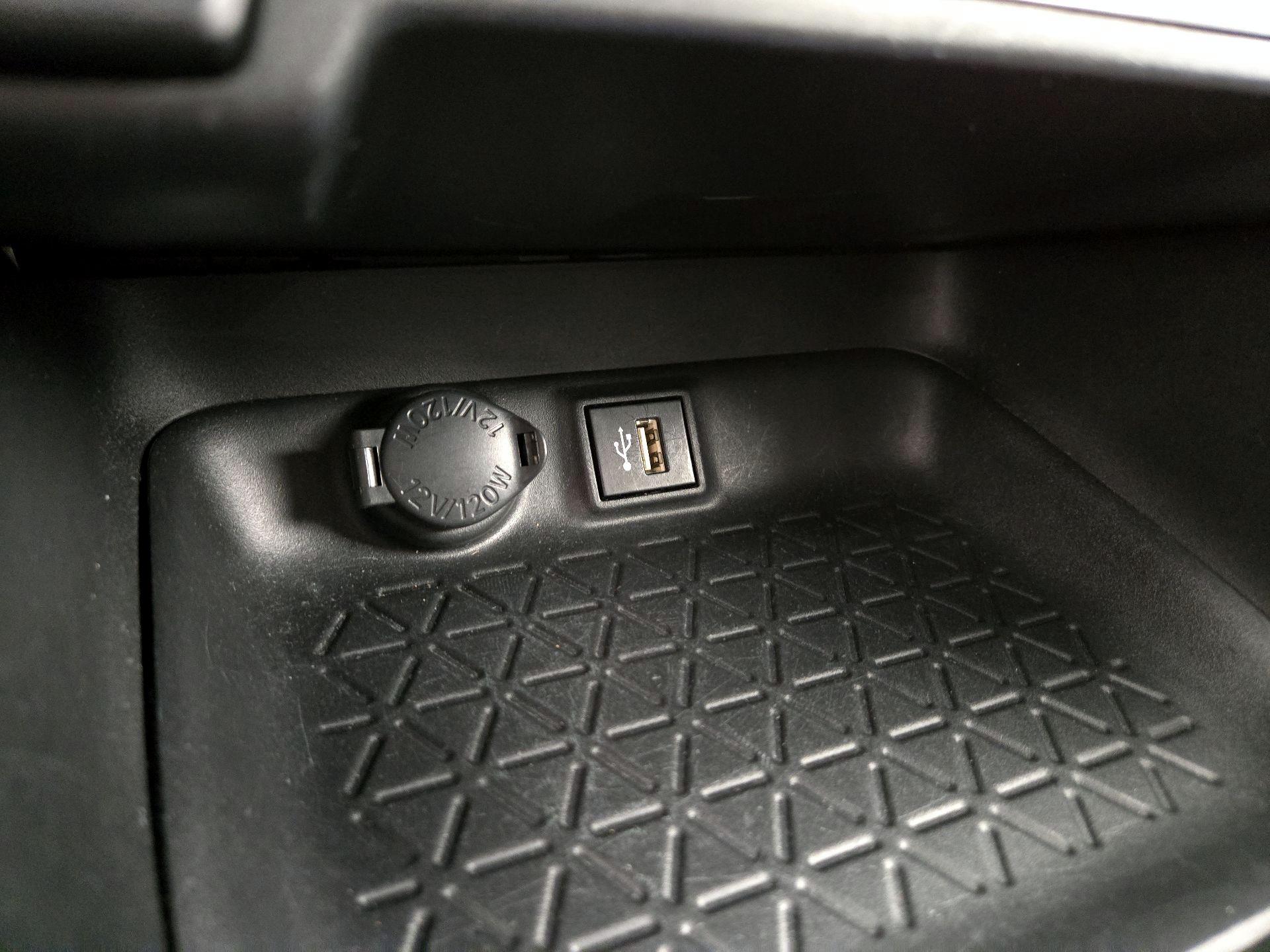 Thumbnail: 2024 Toyota RAV4 - 18