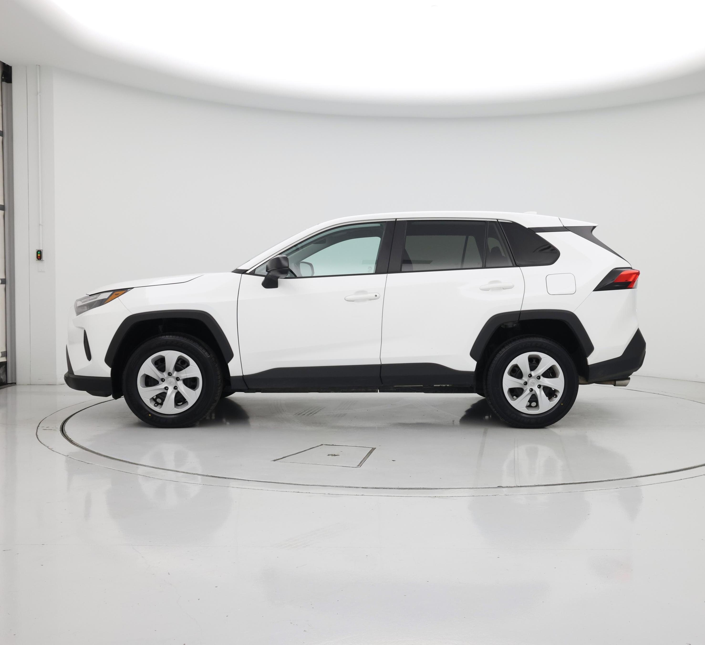 Thumbnail: 2024 Toyota RAV4 - 3