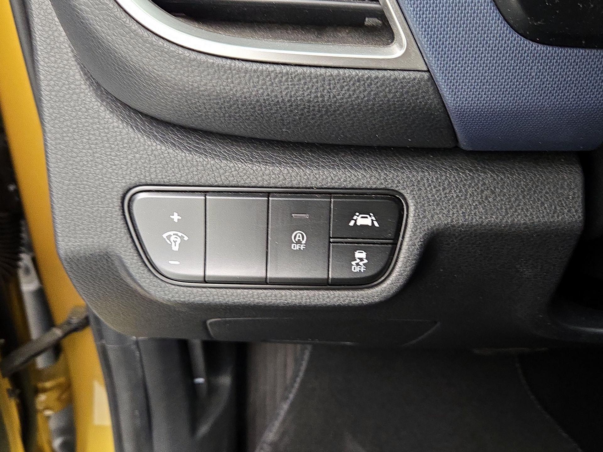 Thumbnail: 2021 Kia Seltos - 13