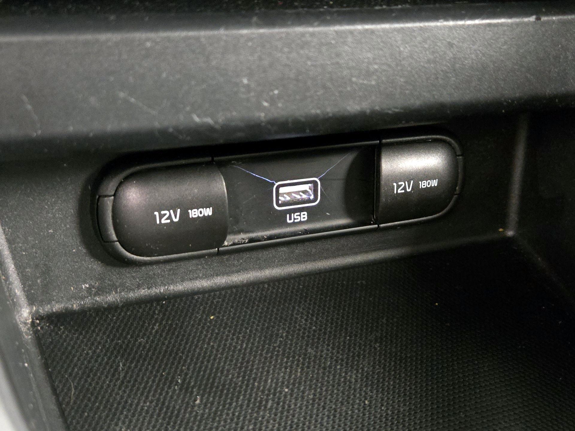 Thumbnail: 2021 Kia Seltos - 18