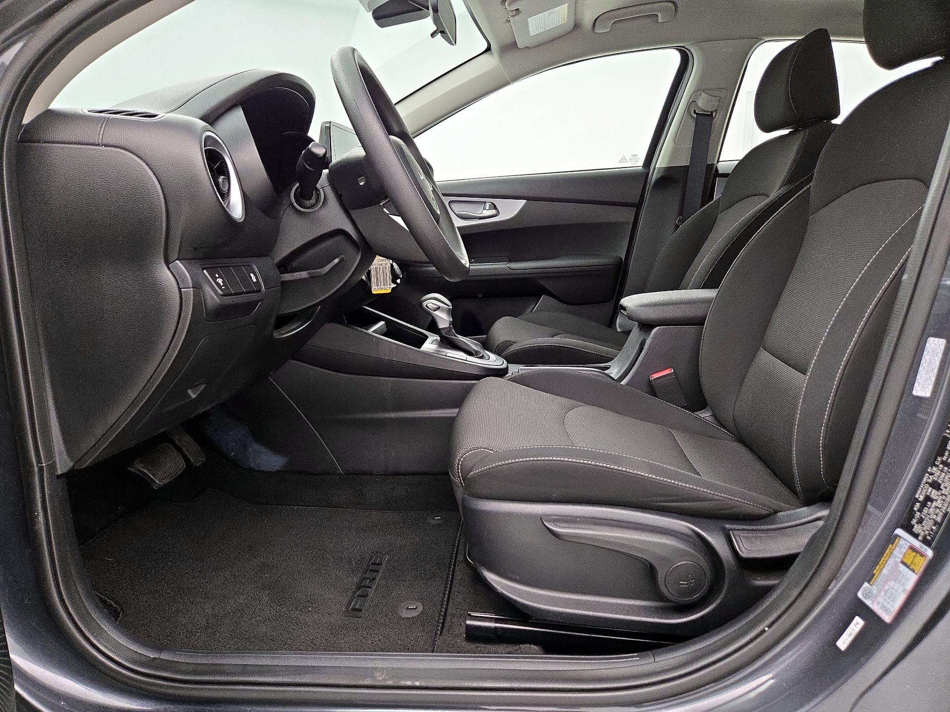 Thumbnail: 2024 Kia Forte - 11