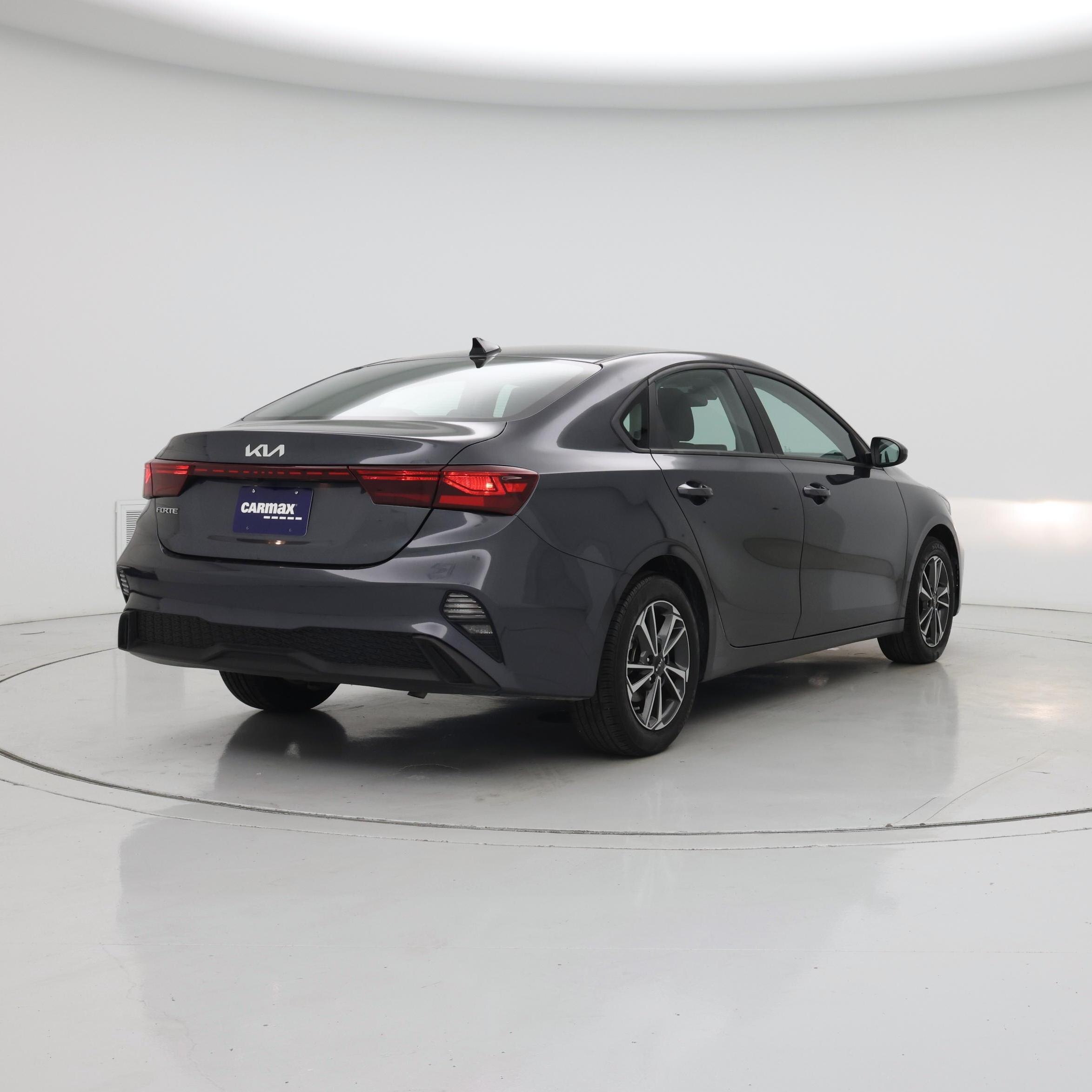 Thumbnail: 2024 Kia Forte - 8