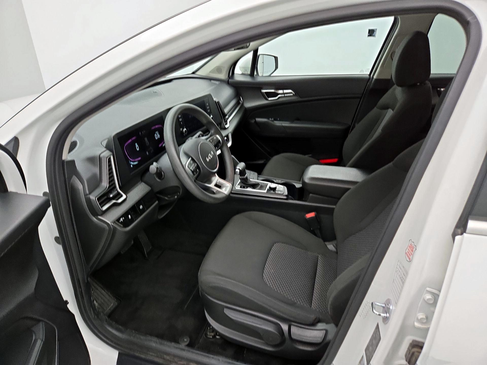 Thumbnail: 2024 Kia Sportage - 11