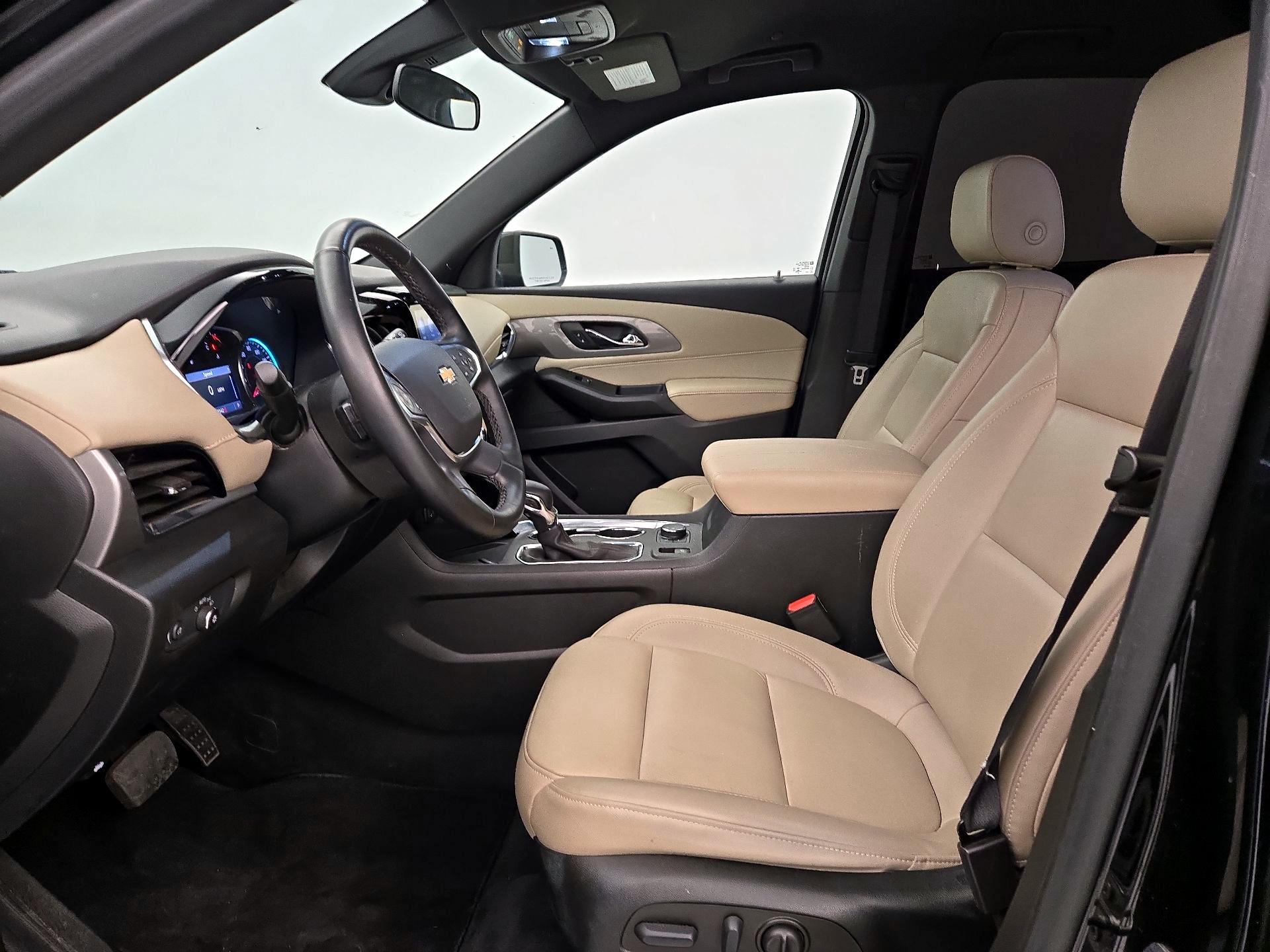 Thumbnail: 2023 Chevrolet Traverse - 11