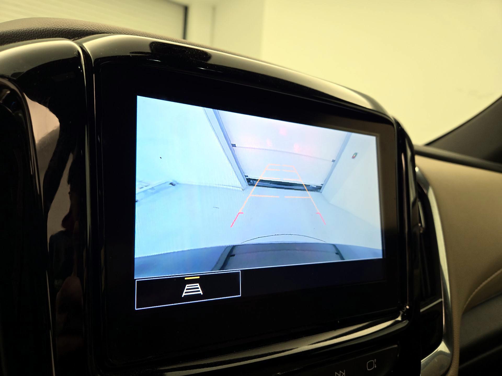 Thumbnail: 2023 Chevrolet Traverse - 14