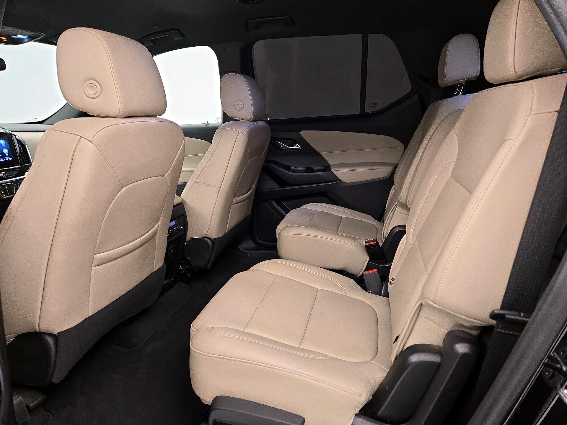 Thumbnail: 2023 Chevrolet Traverse - 19