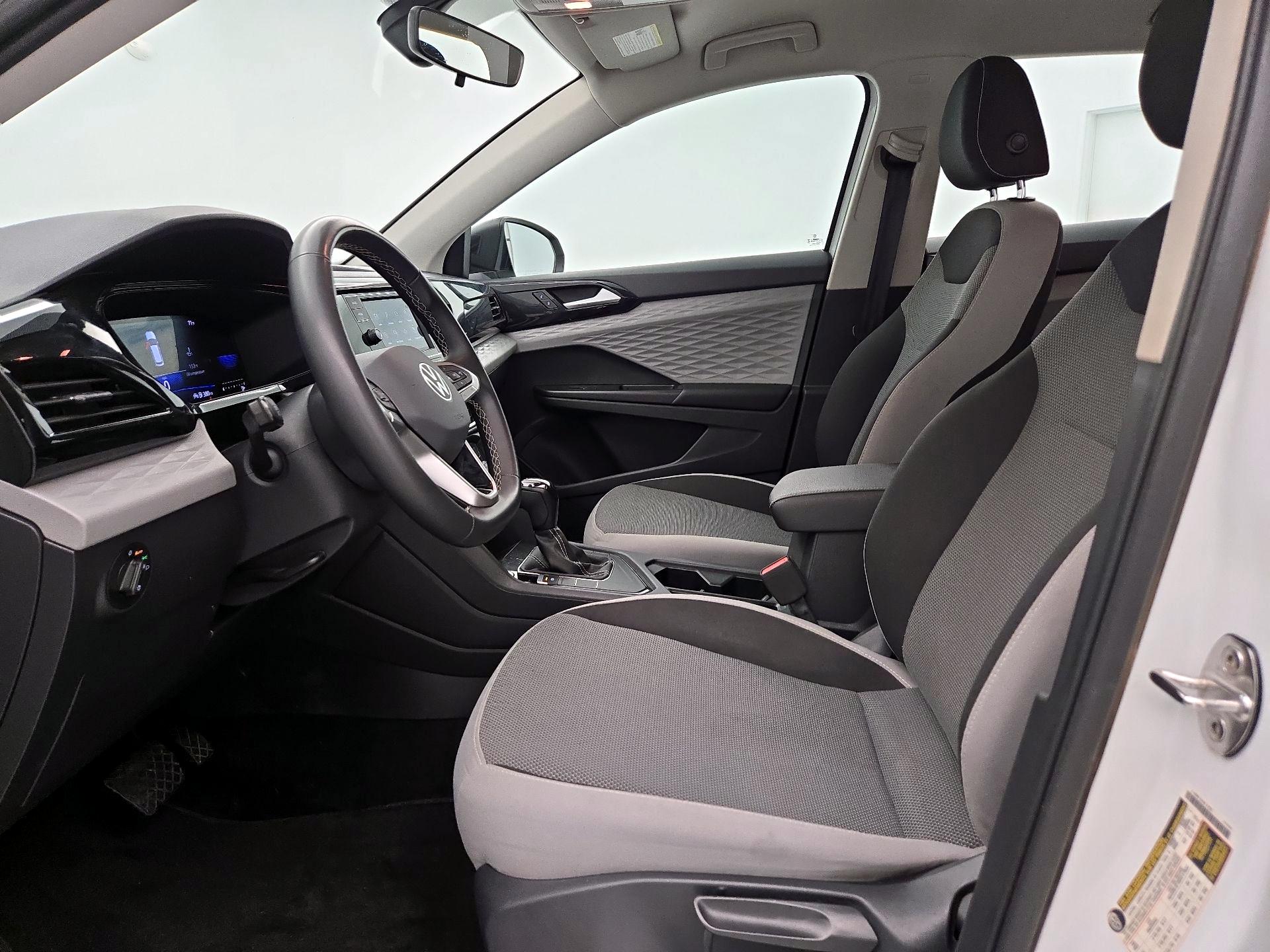 Thumbnail: 2023 Volkswagen Taos - 11